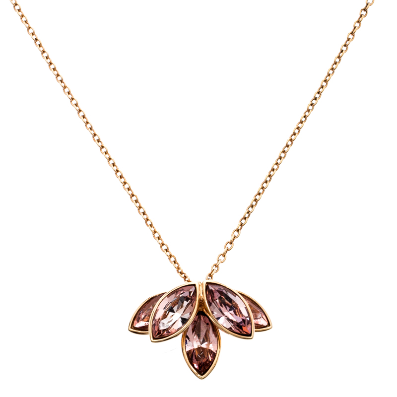 مملوكة مسبقًا قلادة ديور فلاور كريستال وردي ذهبية اللون