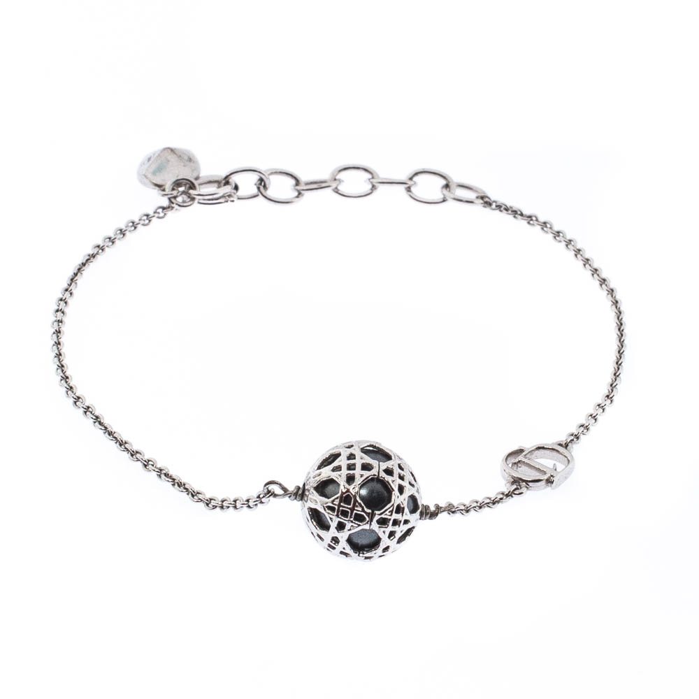 

Dior Secret Cannage Faux Pearl Silver Tone Bracelet