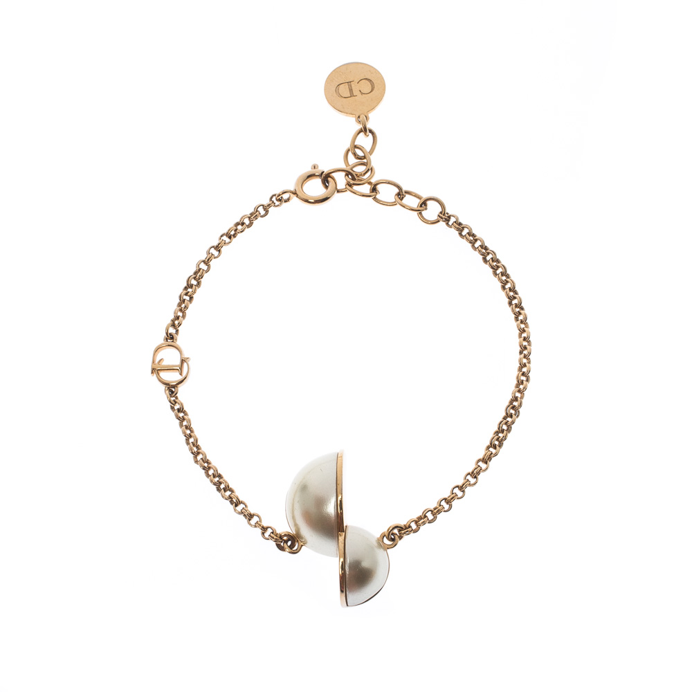 Pre Owned  سوار ديور CD هاف لؤلؤ صناعي ذهبي 