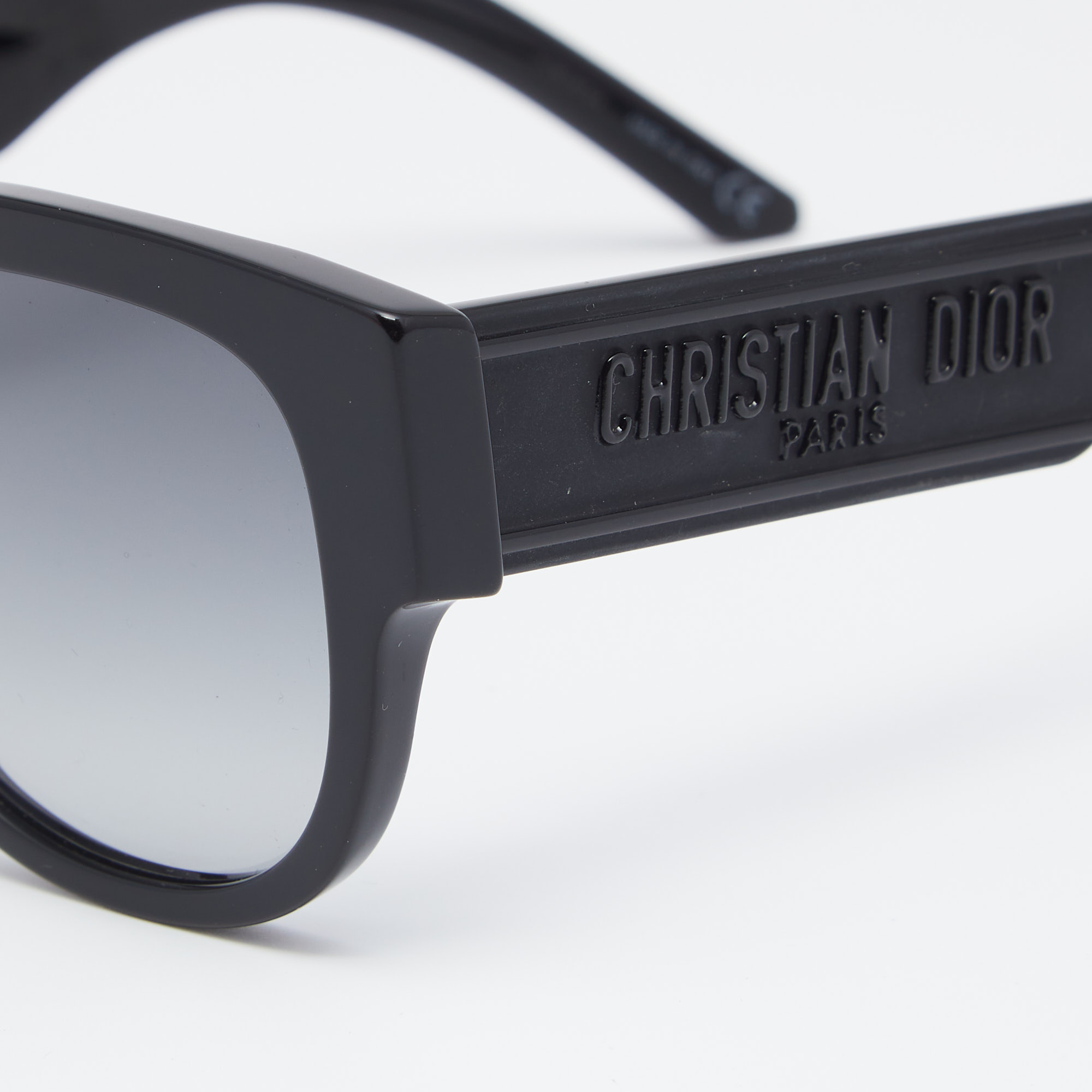 

Dior Black/ Grey Gradient Wildior BU Butterfly Sunglasses