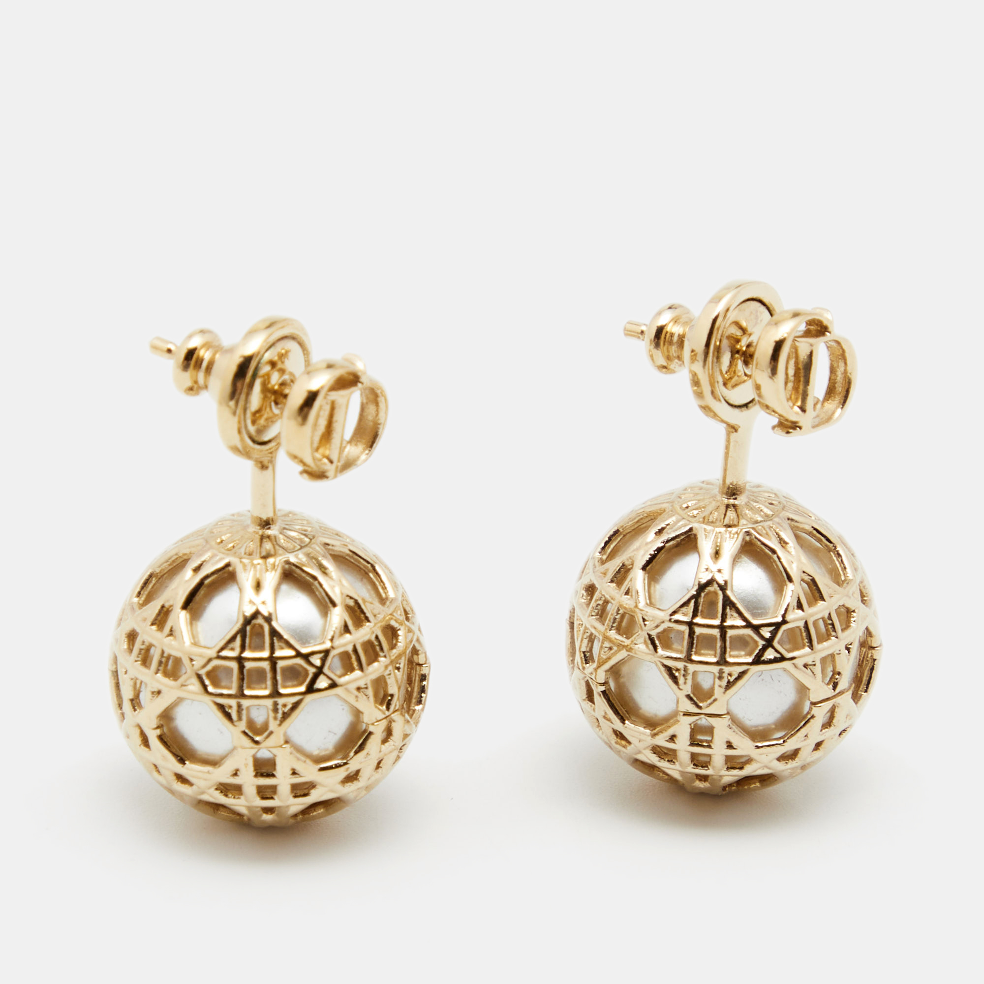 

Dior Tribales Faux Pearls Gold Tone Metal Earrings