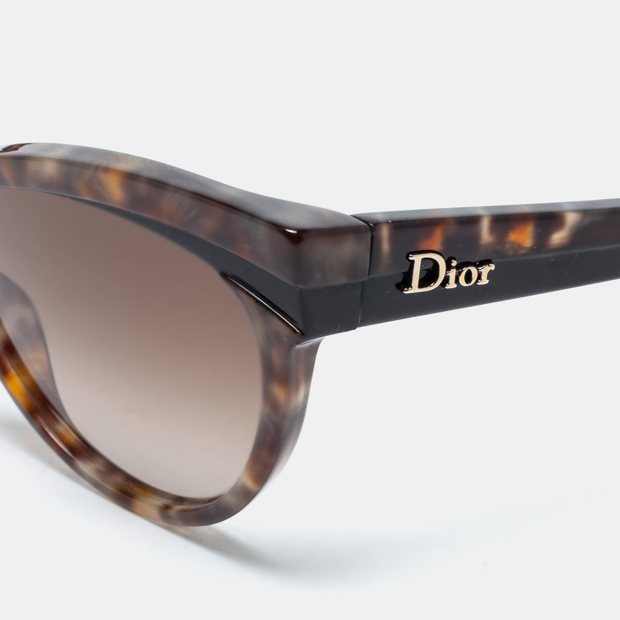 

Dior Brown/Havana Sauvage Cat Eye Sunglasses