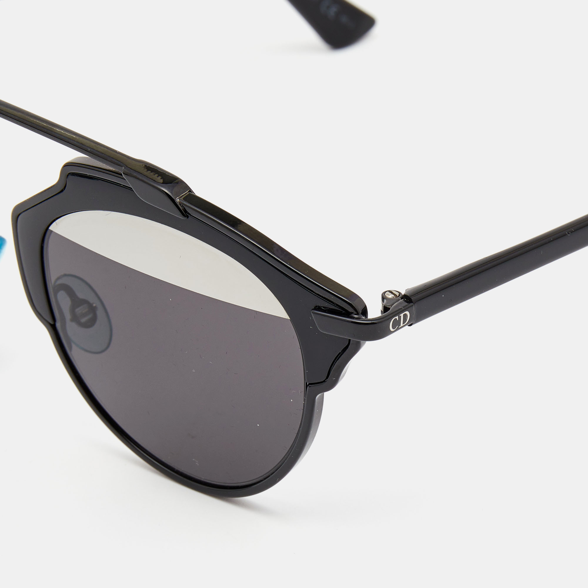 

Dior Black/Blue Dior So Real Round Sunglasses