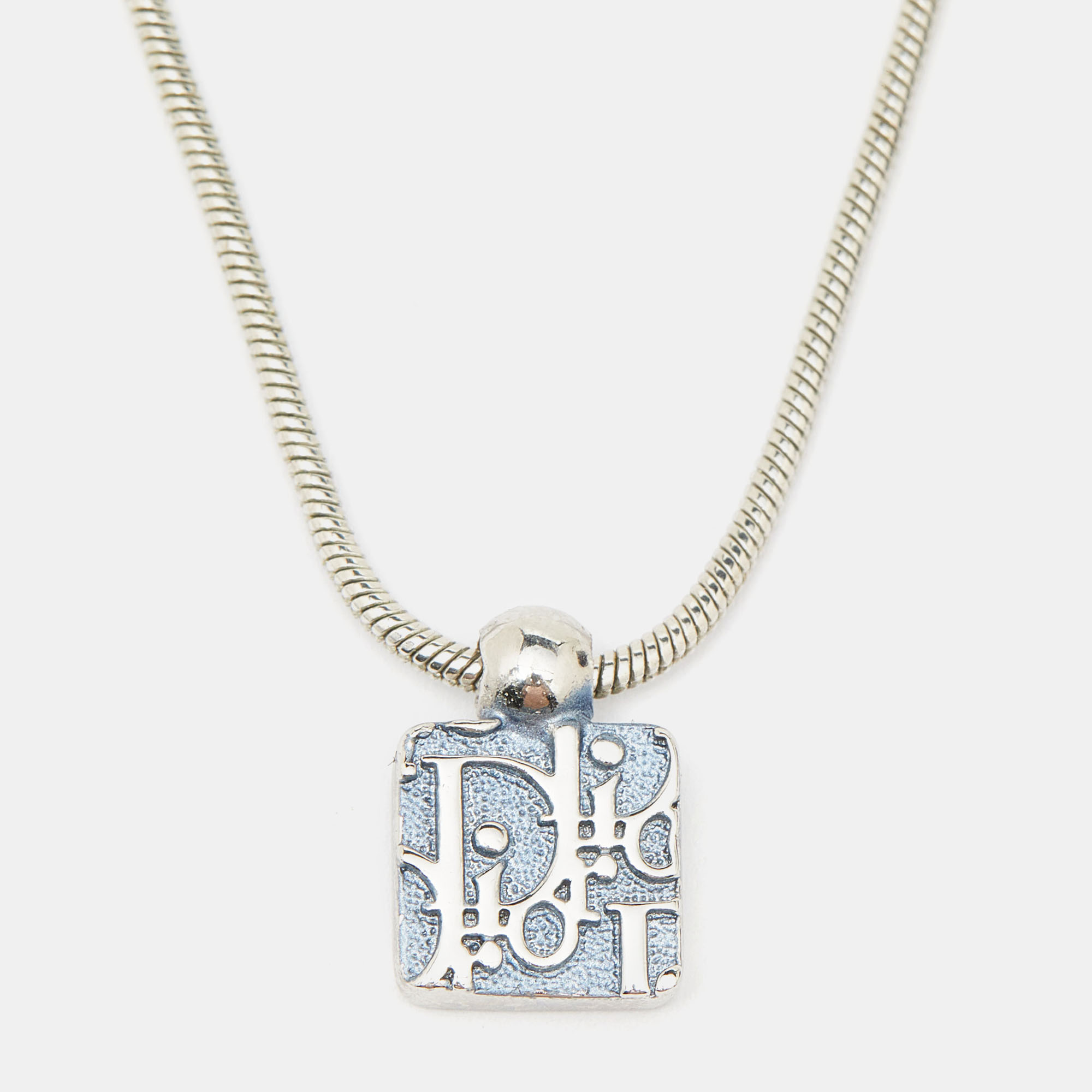 

Dior Silver Tone Blue Oblique Trotter Pendant Necklace
