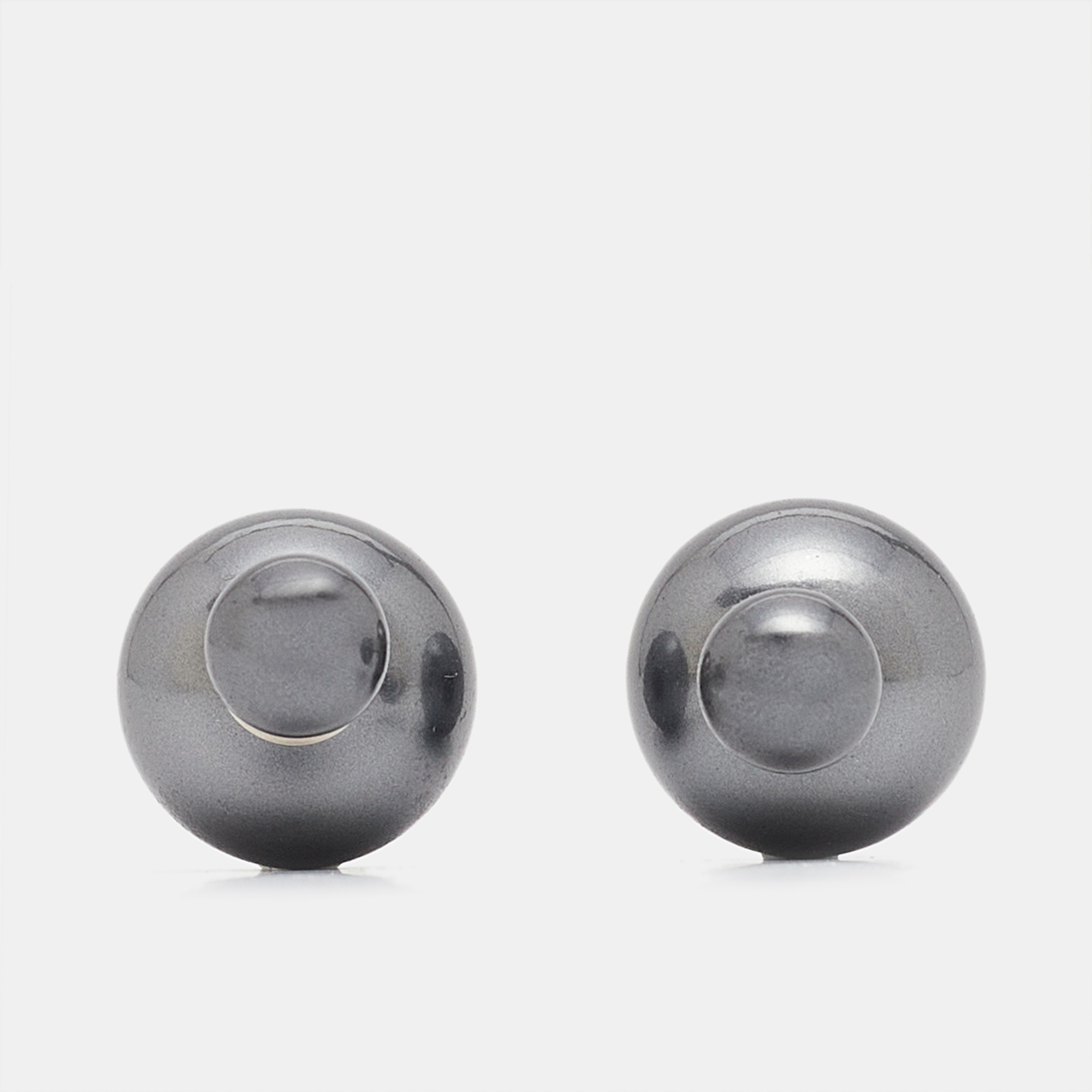 

Dior Tribales Faux Pearl Silver Tone Earrings