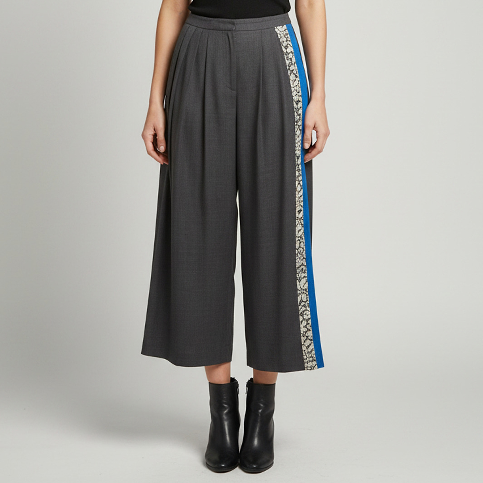 

Christian Dior Grey Wool and Lace Trim Pleated Wide Leg Trousers S