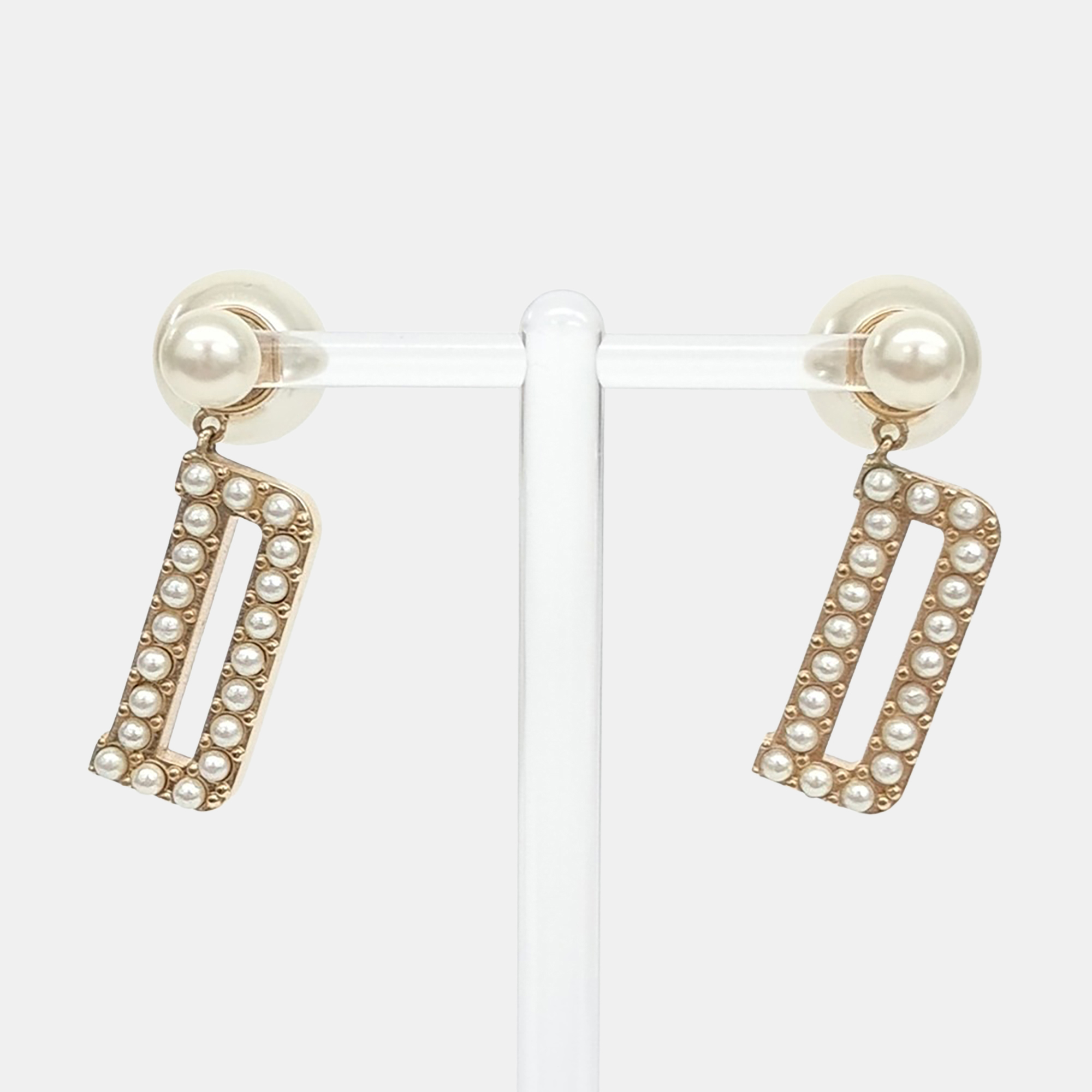 

Christian Dior Tribal Gold Pearl Earrings