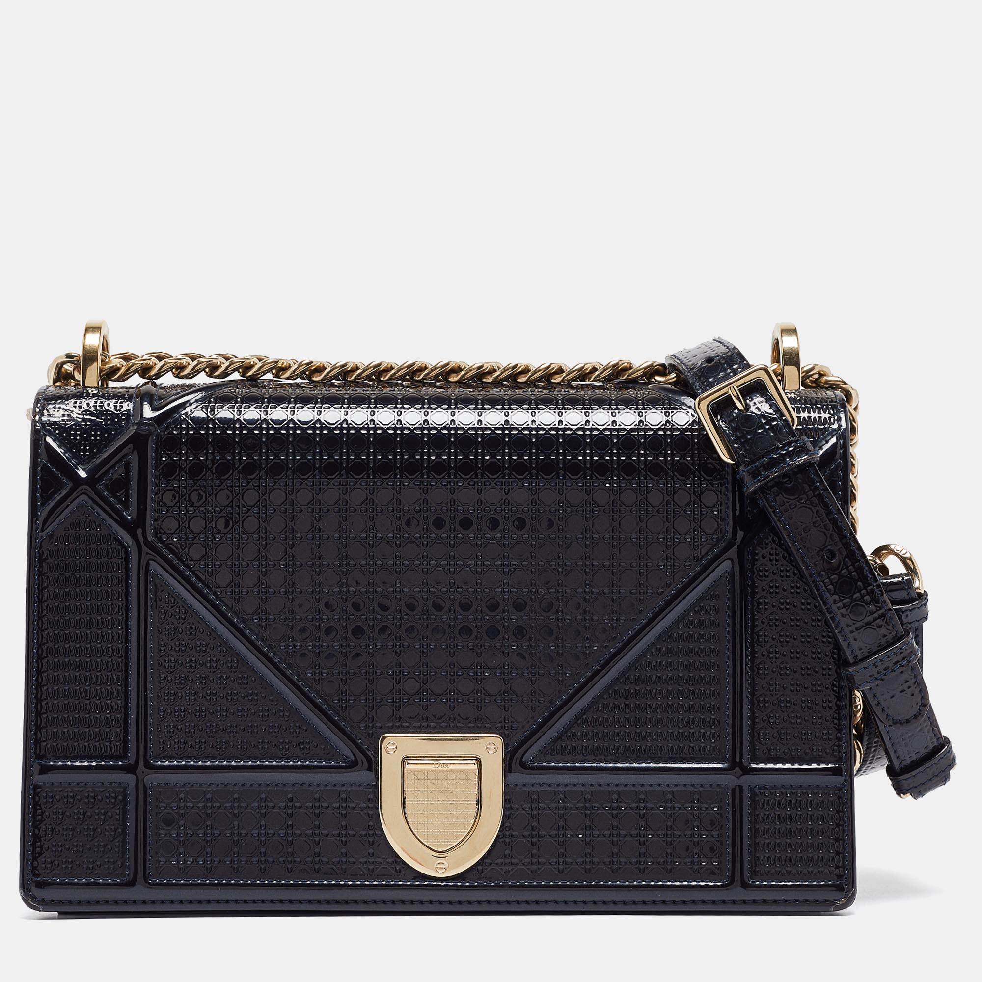 

Dior Navy Blue Patent Leather Medium Diorama Shoulder Bag
