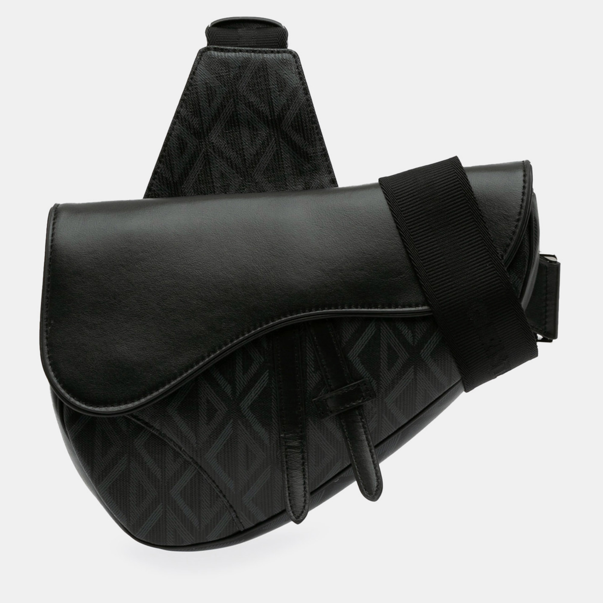 Pre-owned Dior Cd Diamond Saddle Bag In Black