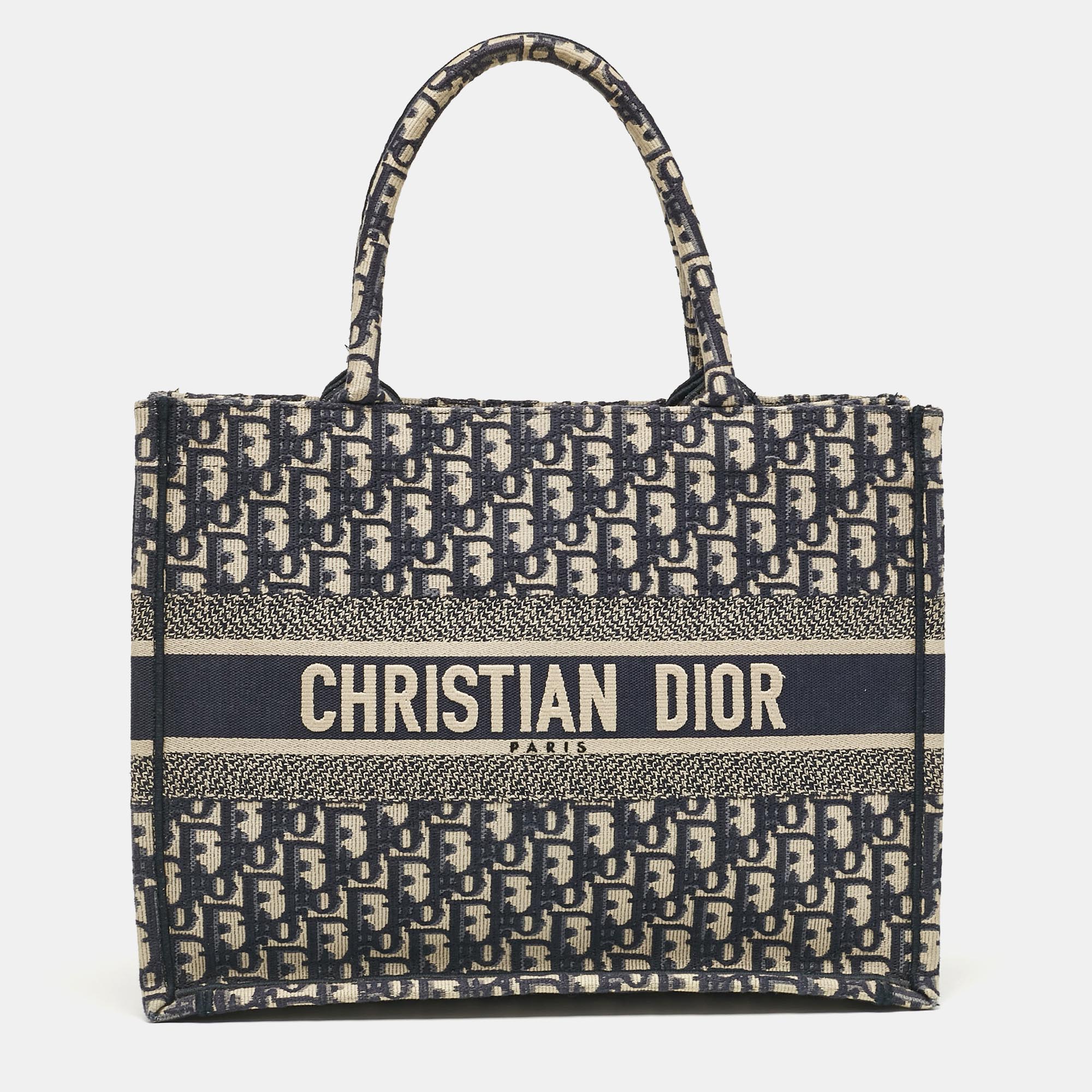 

Dior Navy Blue Oblique Embroidered Canvas Medium Book Tote