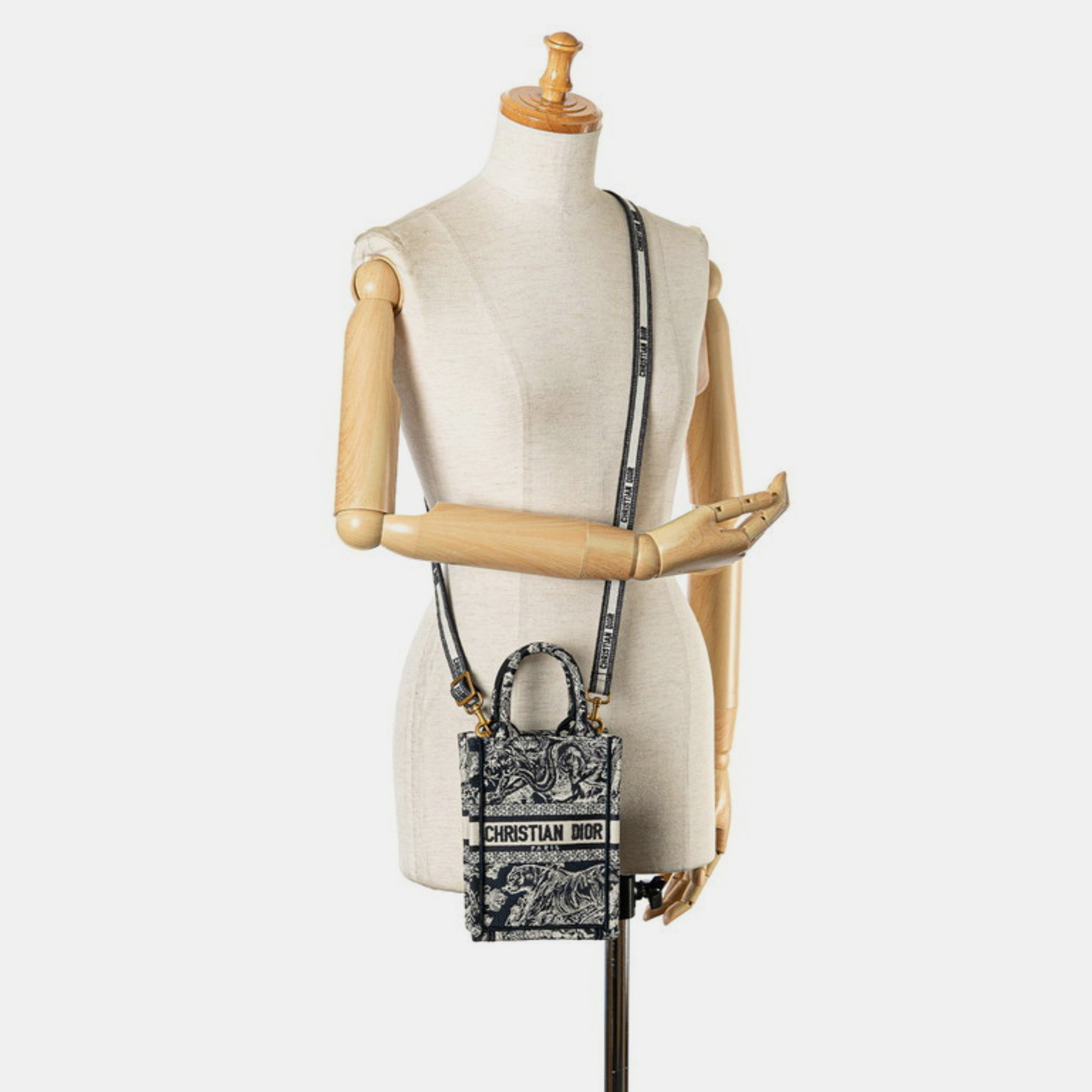 Christian Dior Navy White Jacquard Dior Reverse Toile de Jouy Embroidery Handbag 