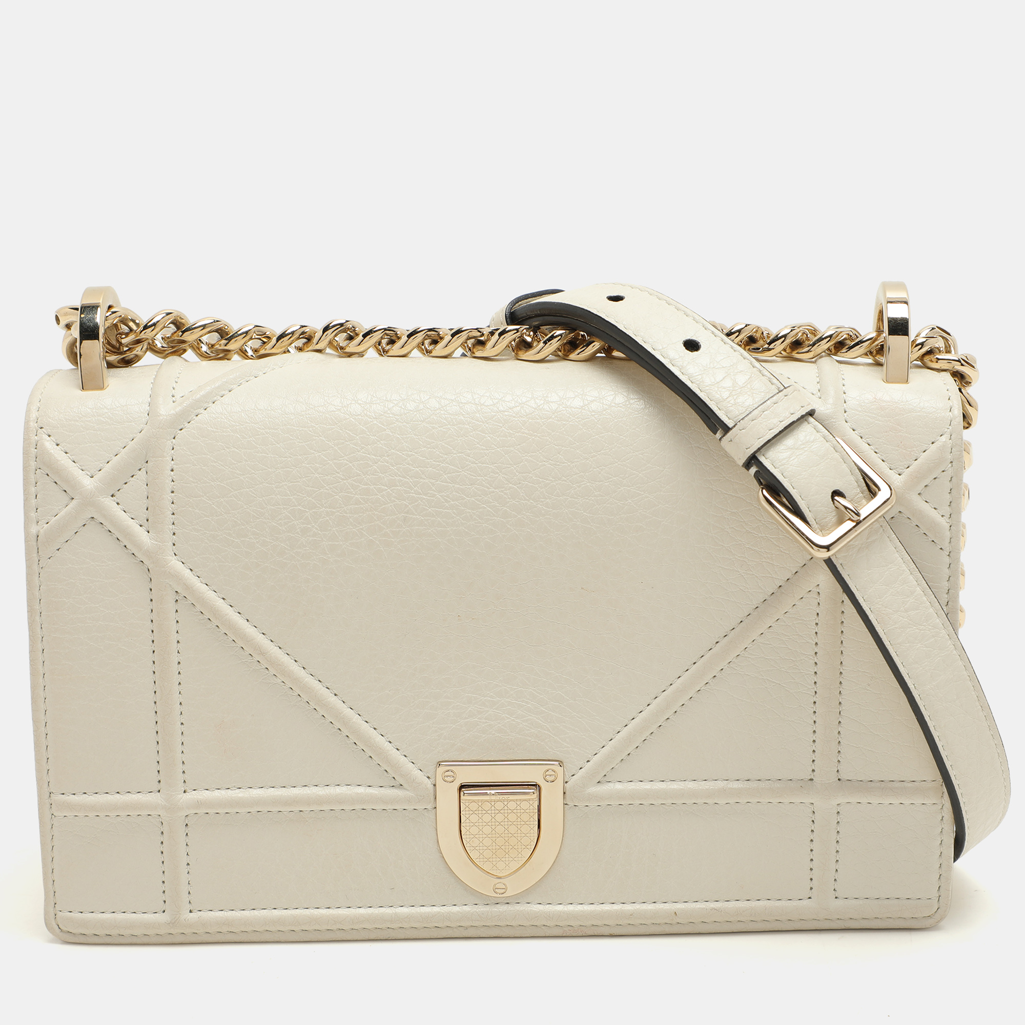 

Dior White Leather  Diorama Shoulder Bag