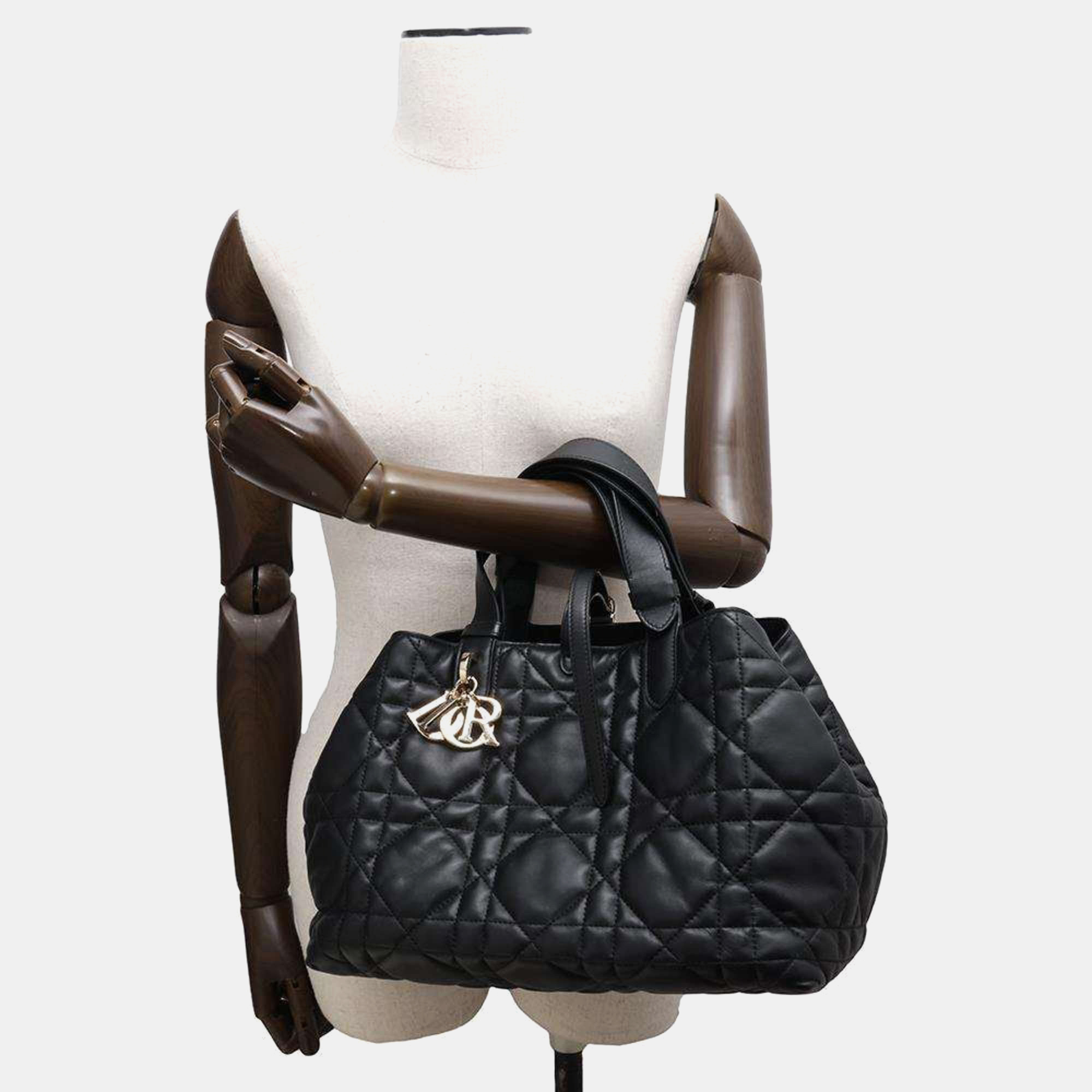 Christian Dior Medium Calf Leather Black Dior Toujours Macrocannage Handbag 