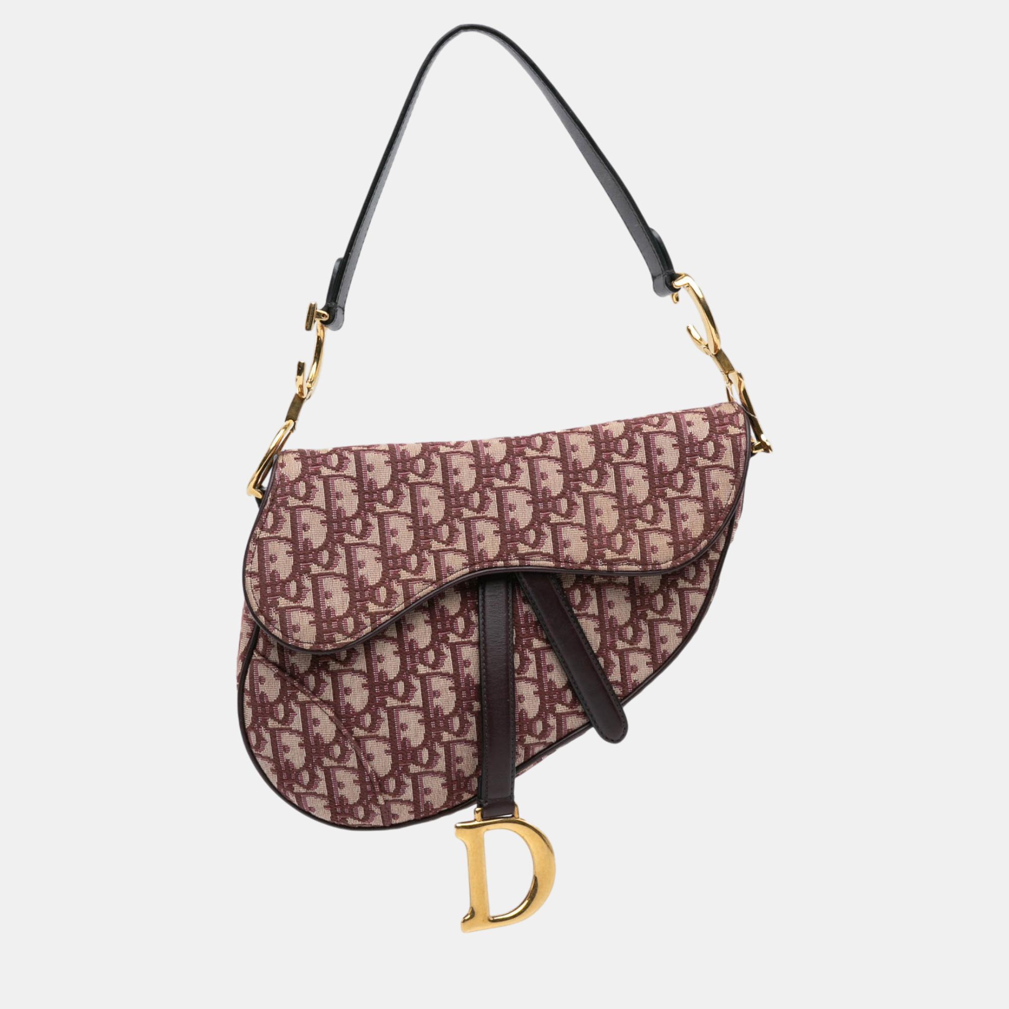 

Dior Red Medium Oblique Saddle