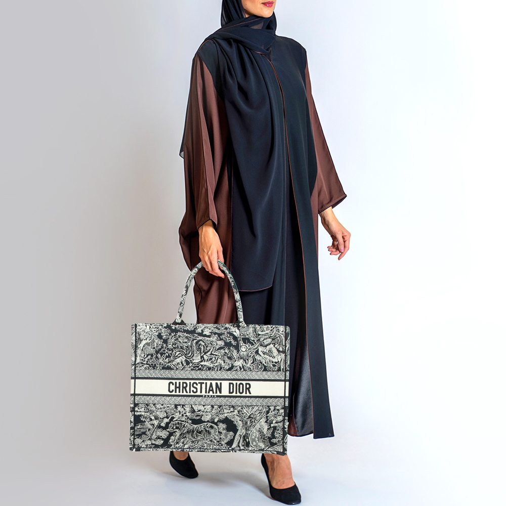 Dior Navy Blue Embroidered Canvas Large Dioriviera Toile De Jouy Book Tote 
