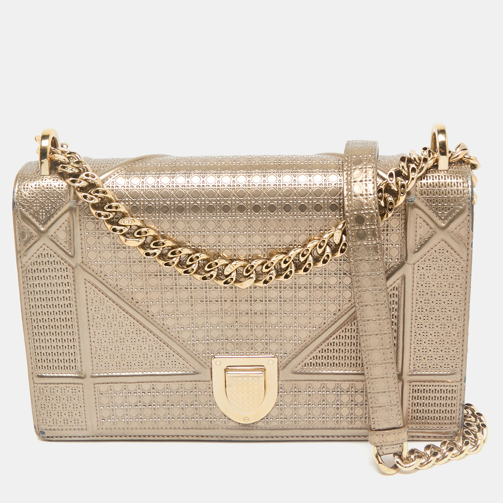 

Dior Gold Mirocannage Patent Leather Medium Diorama Flap Shoulder Bag