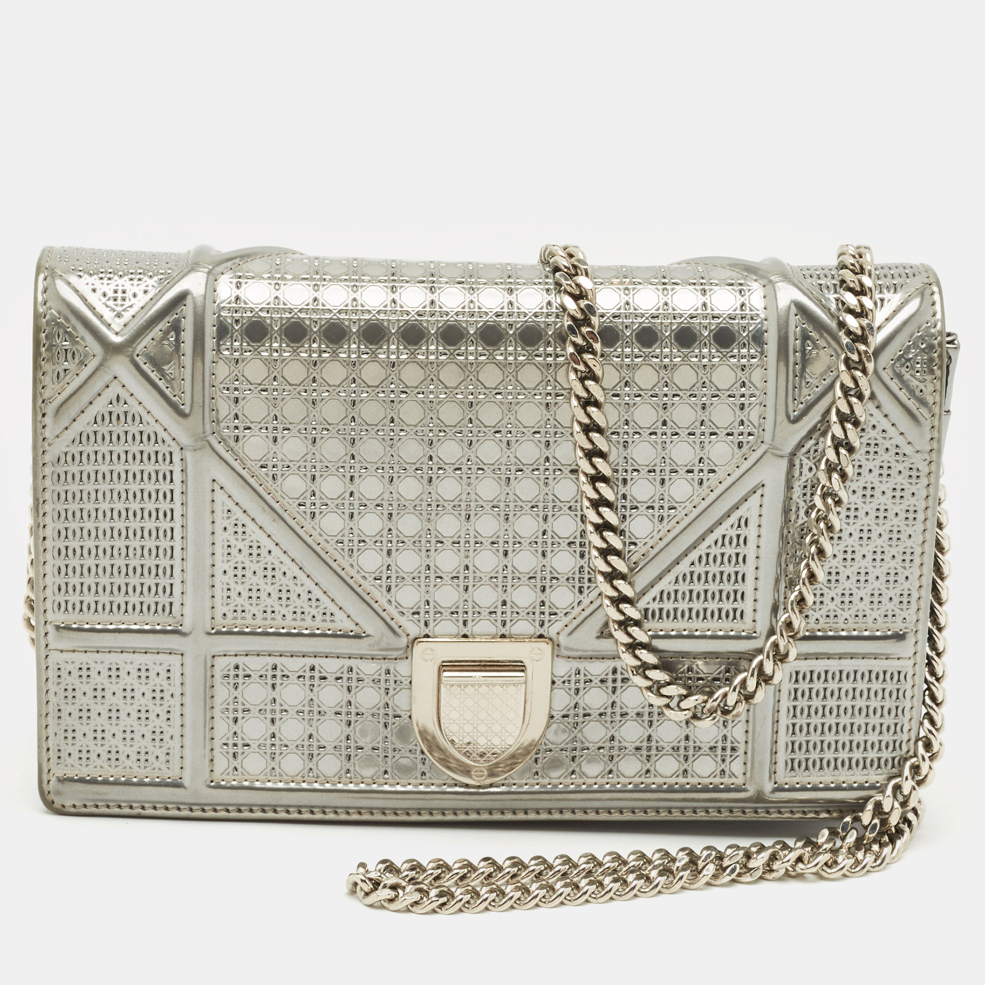 

Dior Silver Microcannage Patent Leather Diorama Wallet on Chain
