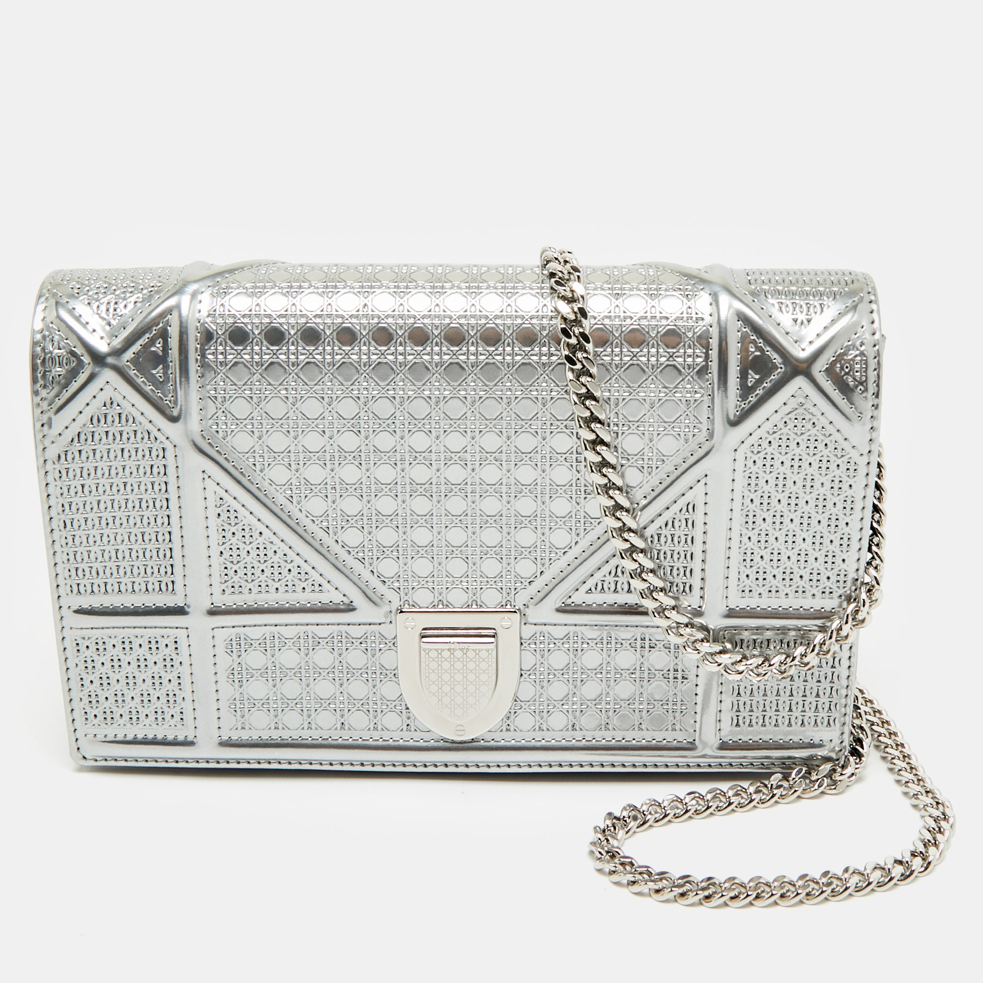 

Dior Silver Microcannage Patent Leather Diorama Wallet on Chain