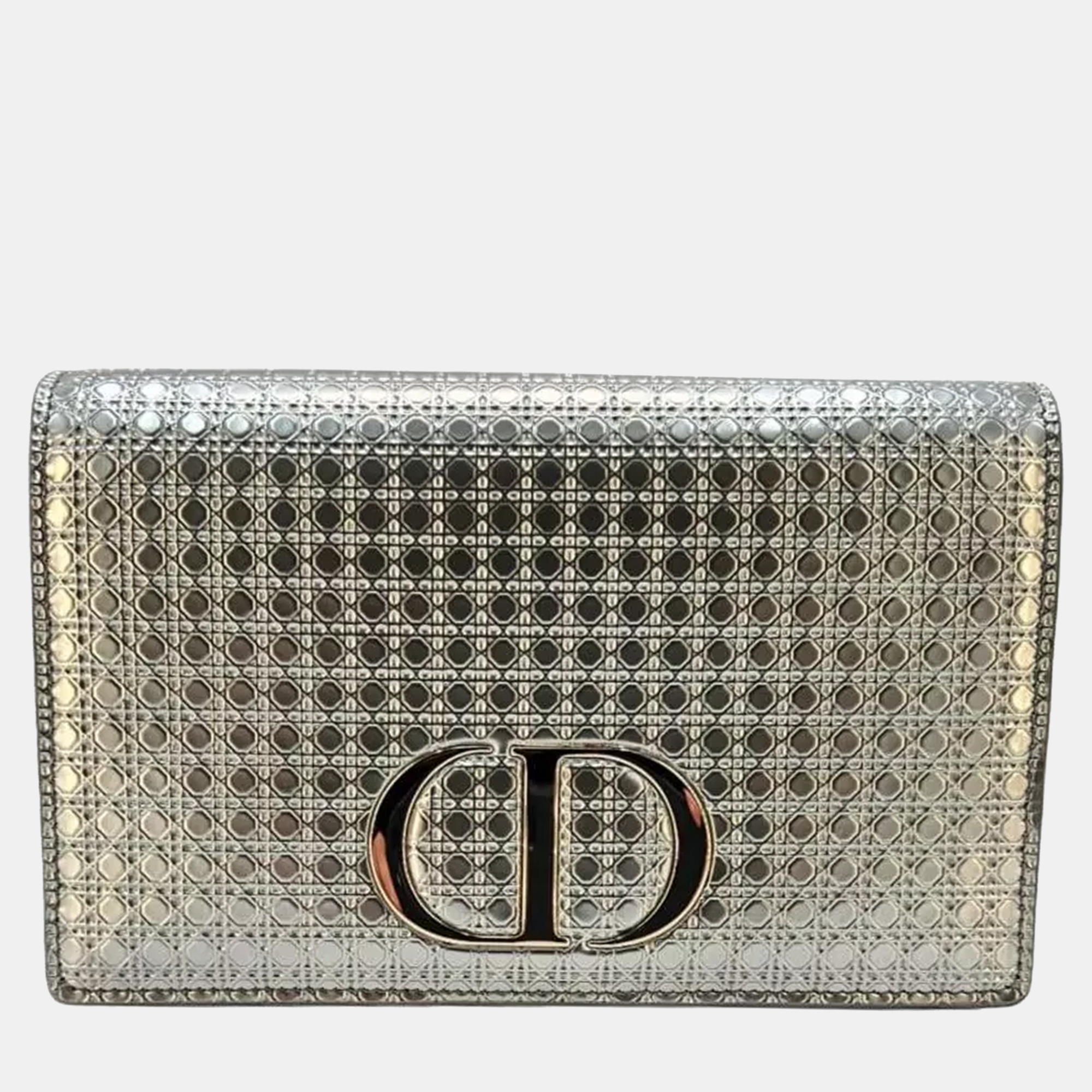 

Dior 30 Montaigne Silver Patent Leather Micro Cannage Pouch Bag