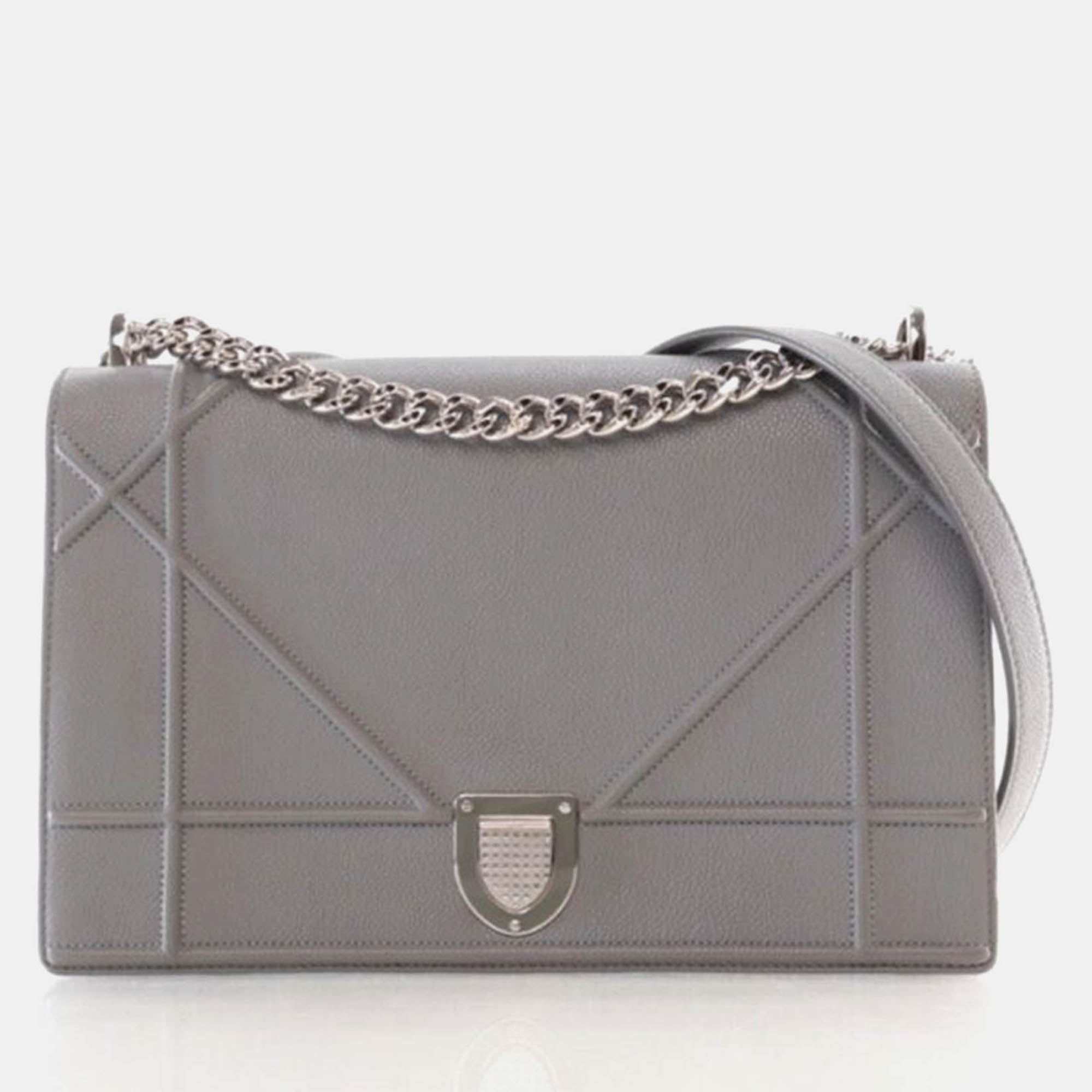 

Dior Diorama Large Grey Grained Calfskin Shoulder Bag