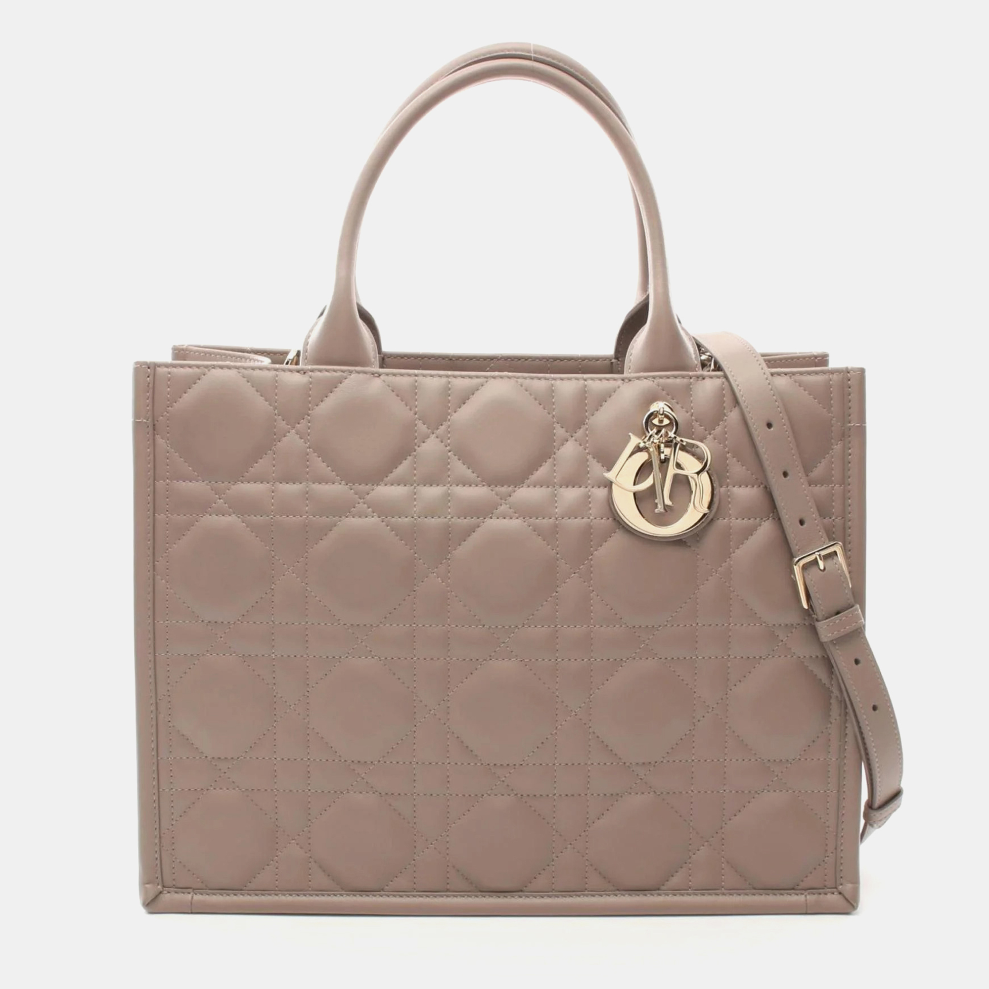 

Christian Dior Dior Bo Tote Medium Macrocannage Tote Bag Leather Beige
