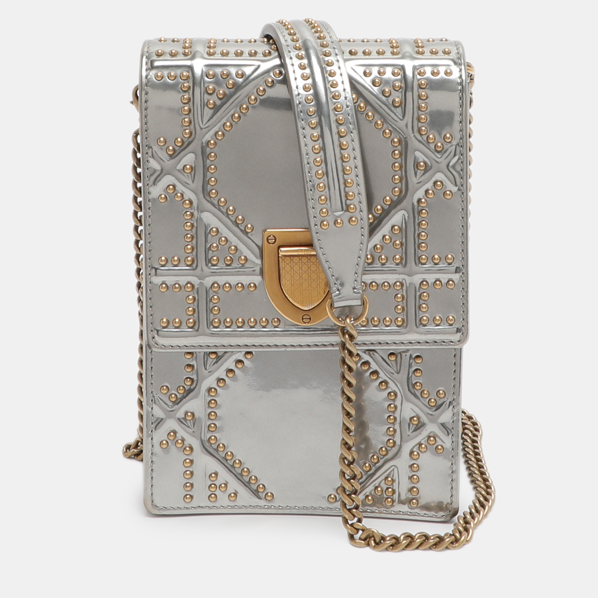 Click to view more detailed imagery on our partner's website Pre-owned Dior Ama Silver Studded Leather Vertical Chain Clutch