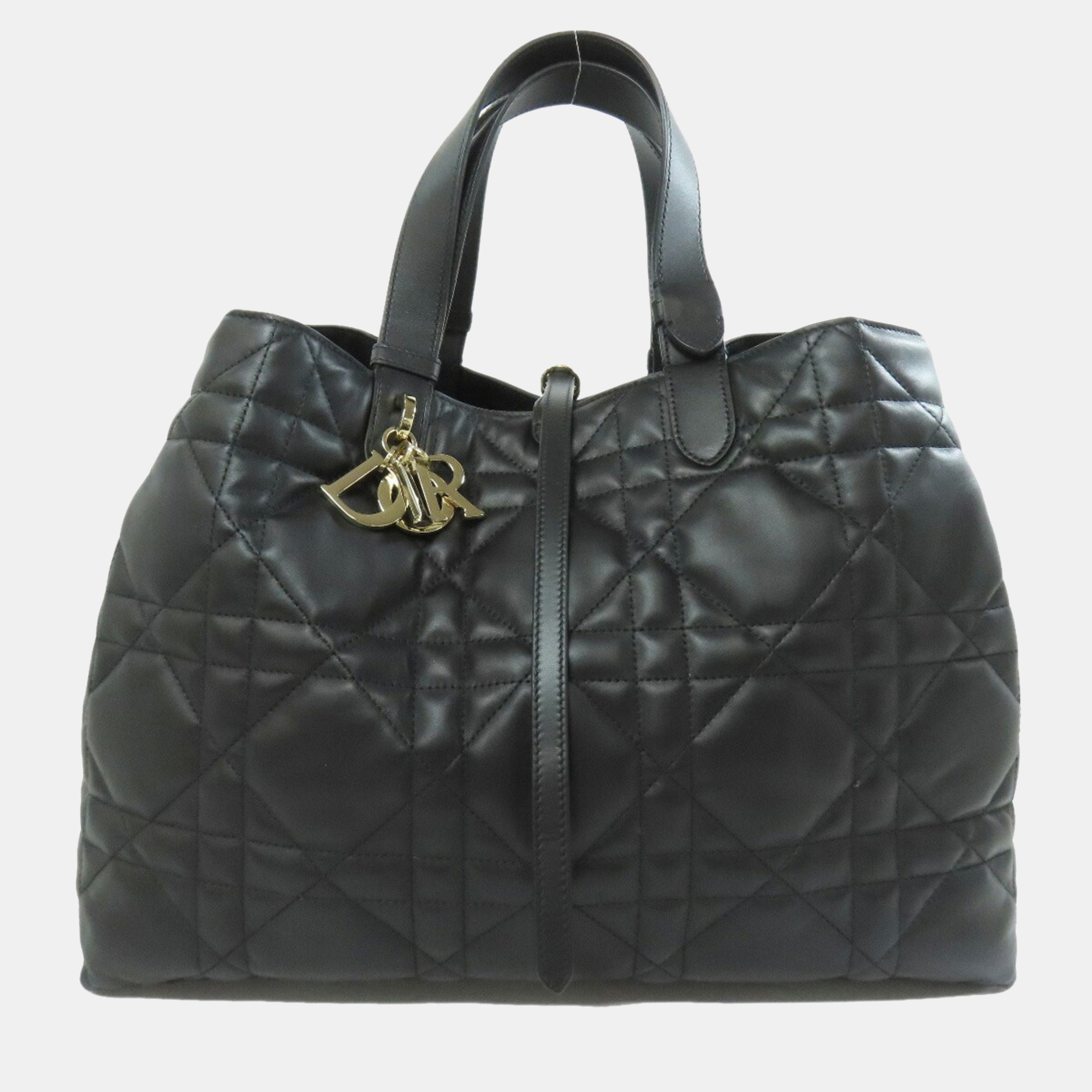 Click to view more detailed imagery on our partner's website Pre-owned Dior Christian Lady Tote Bag Calfskin In Black