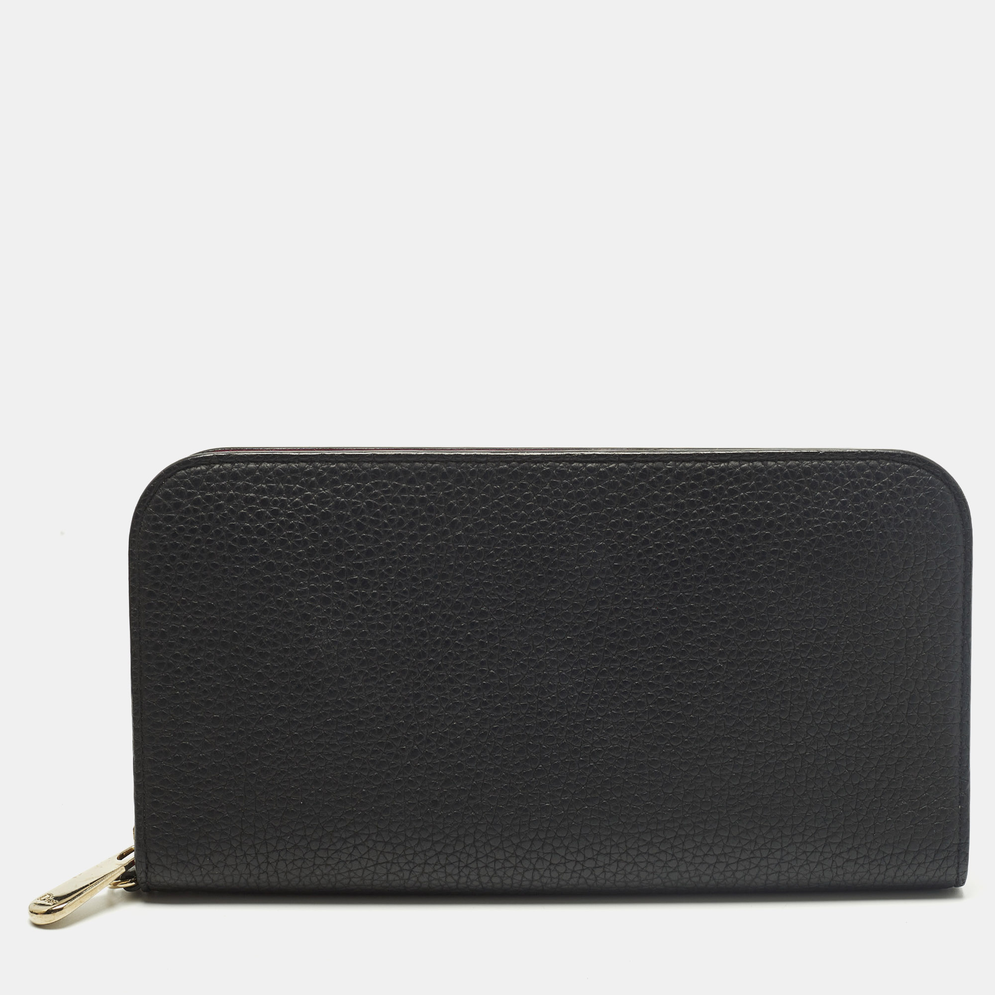 Click to view more detailed imagery on our partner's website Pre-owned Dior Issimo Voyageur Black Leather Zip Around Wallet