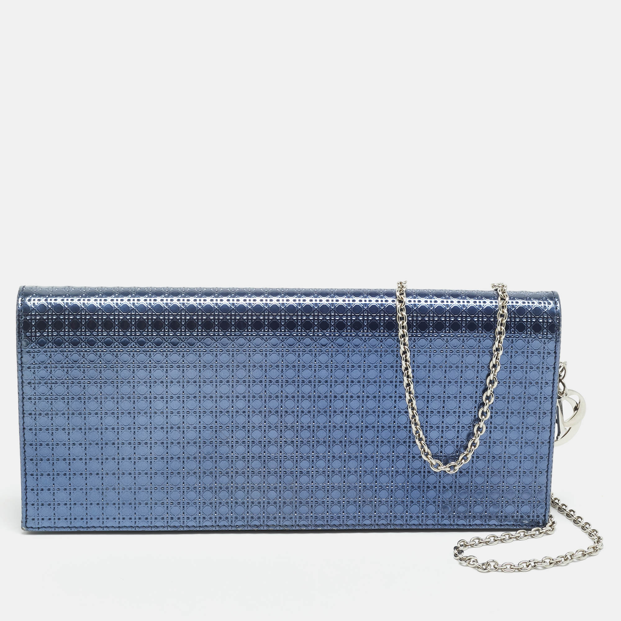 

Dior Lady Dior Metallic Blue Microcannage Patent Leather Chain Clutch