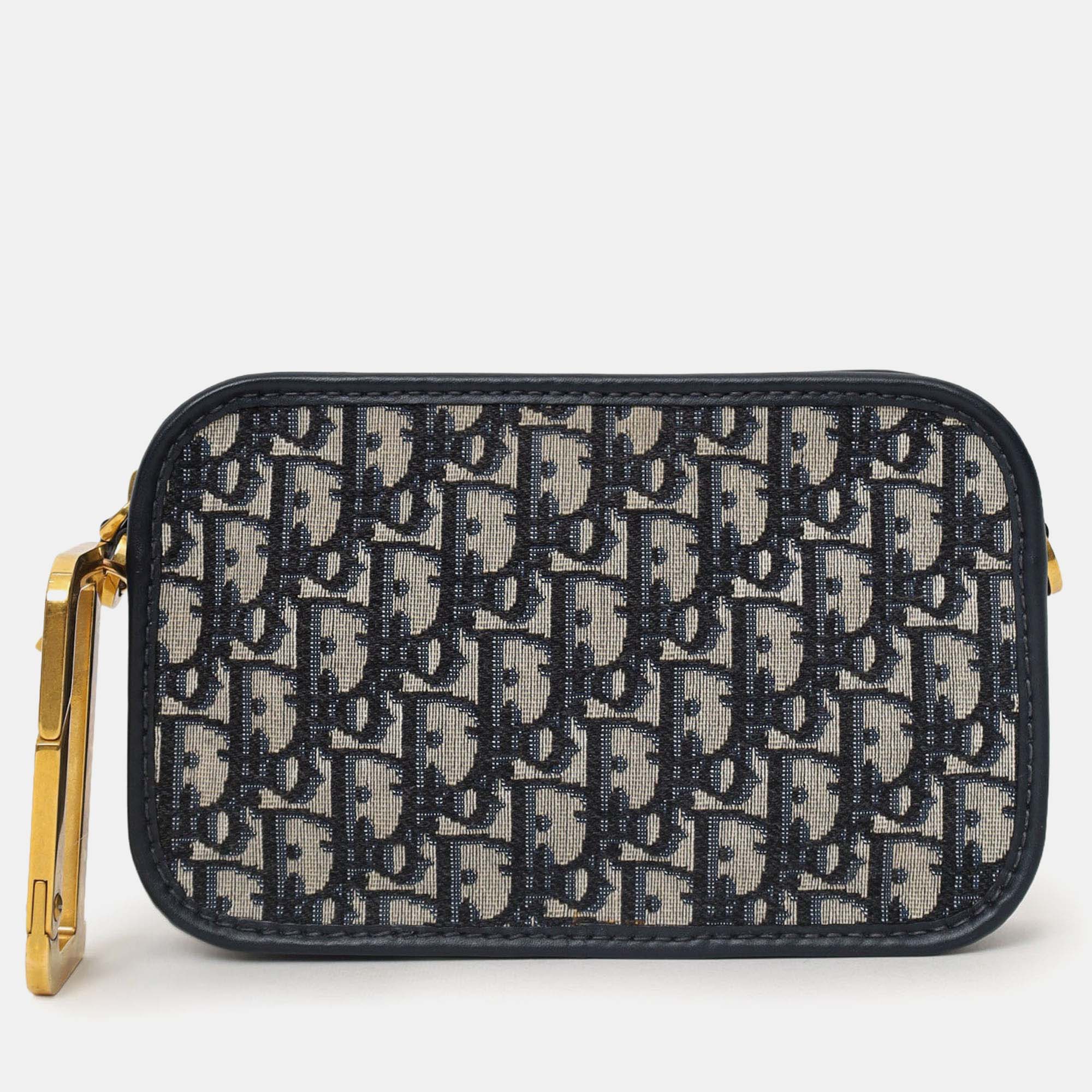 

Christian Dior 2019 Blue/Cream Oblique 'Diorquake' Clutch
