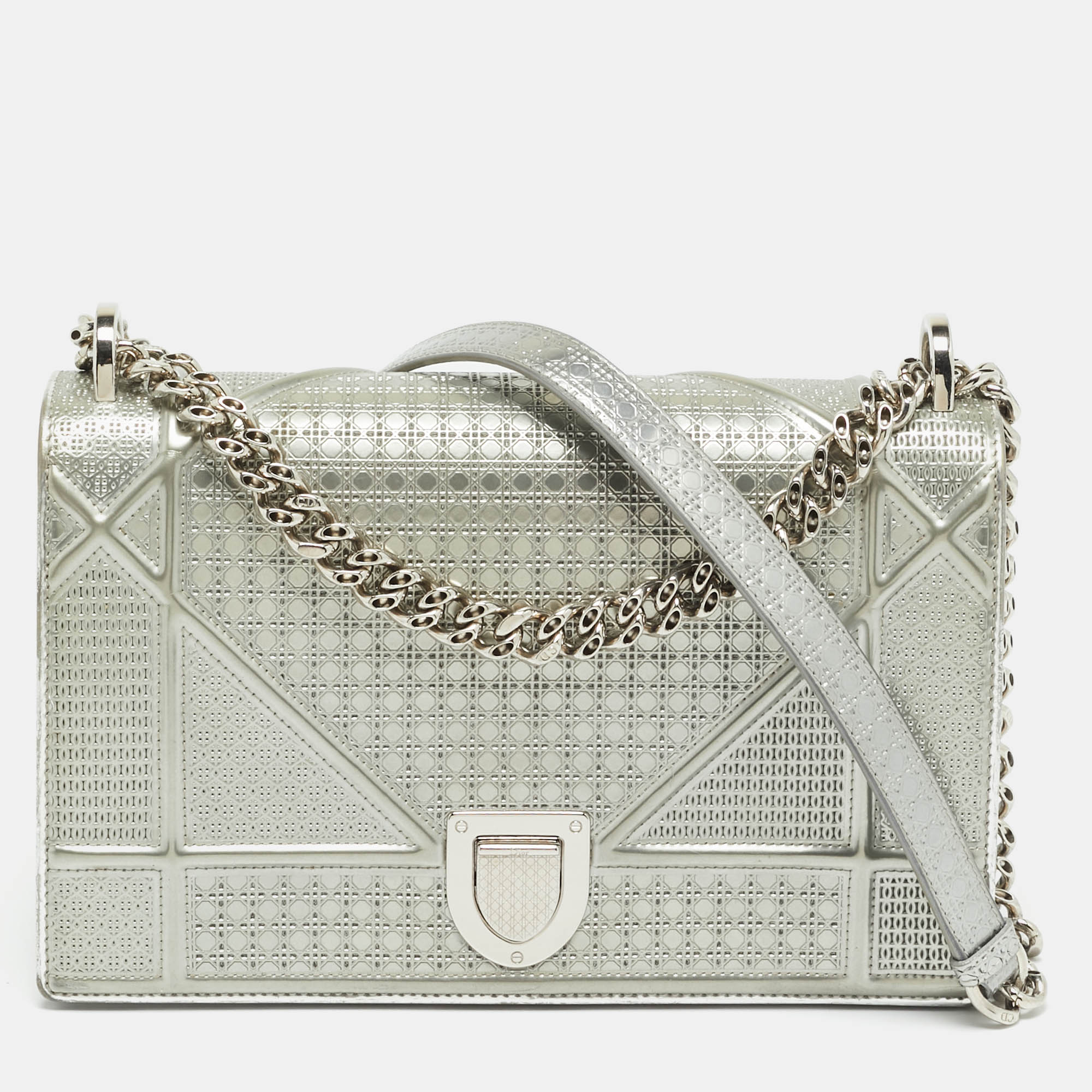 

Dior Diorama  Silver Microcannage Patent Leather Shoulder Bag