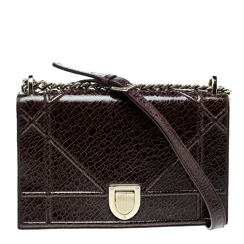 مملوكة مسبقًا Dior Dark Brown Crackled Patent Leather Medium Diorama Shoulder Bag