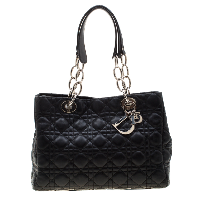 مملوكة مسبقًا حقيبة يد ديور ليدي ديور ناعمة صغيرة جلد كاناج سوداء