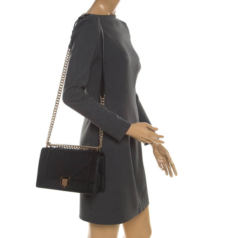 

Dior Black Leather Medium Diorama Shoulder Bag