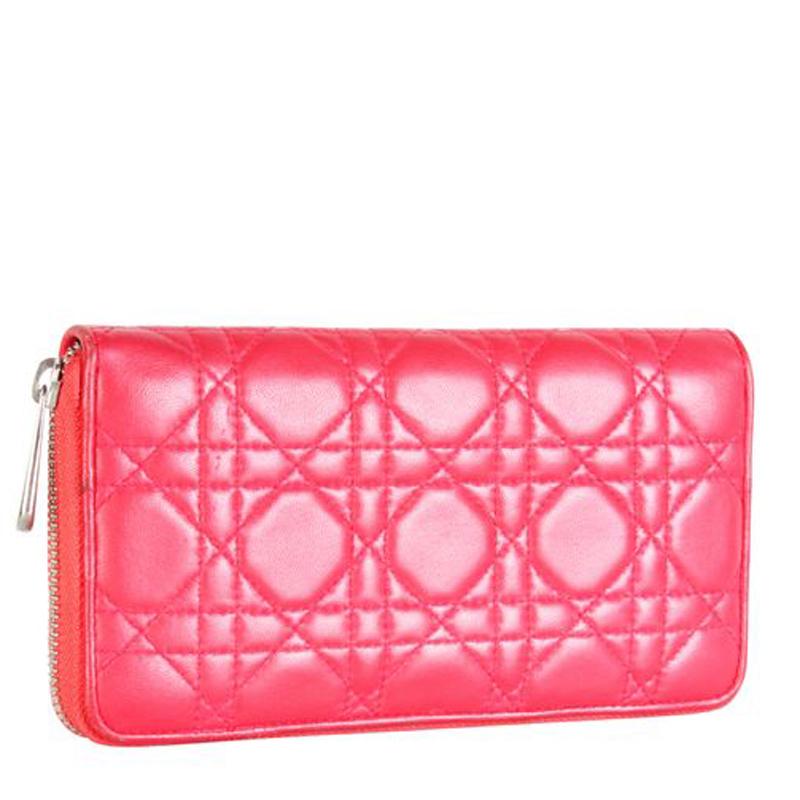 

Dior Red Cannage Leather Voyageur Wallet
