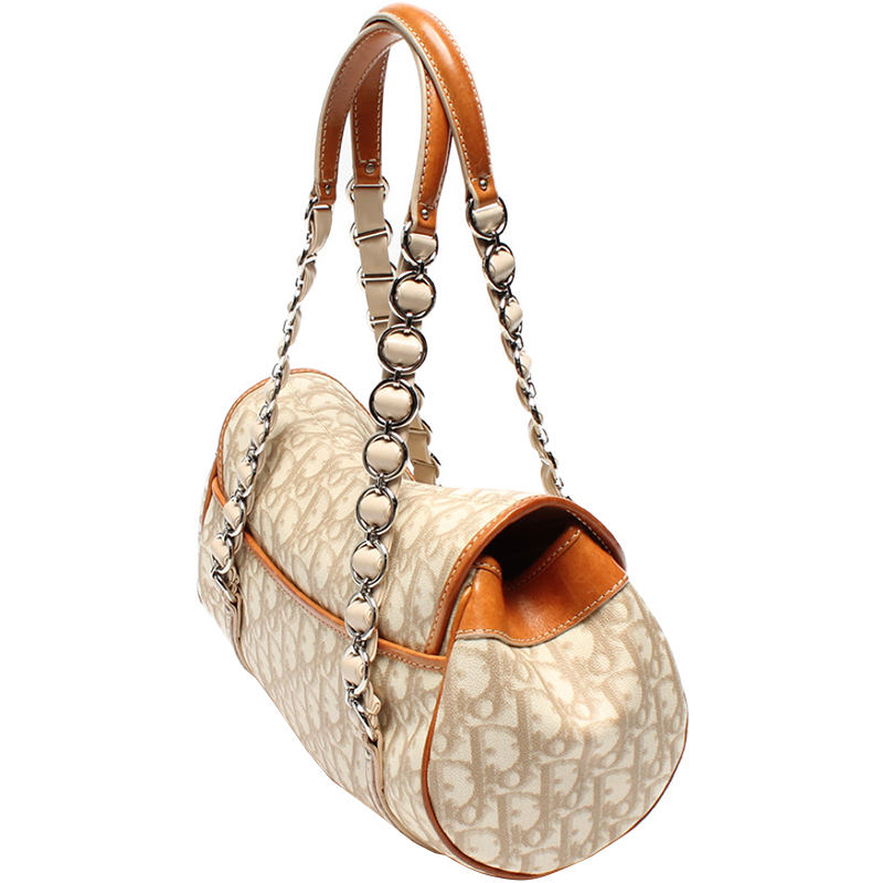 

Dior Beige Coated Canvas Heart Link Romantique Bag