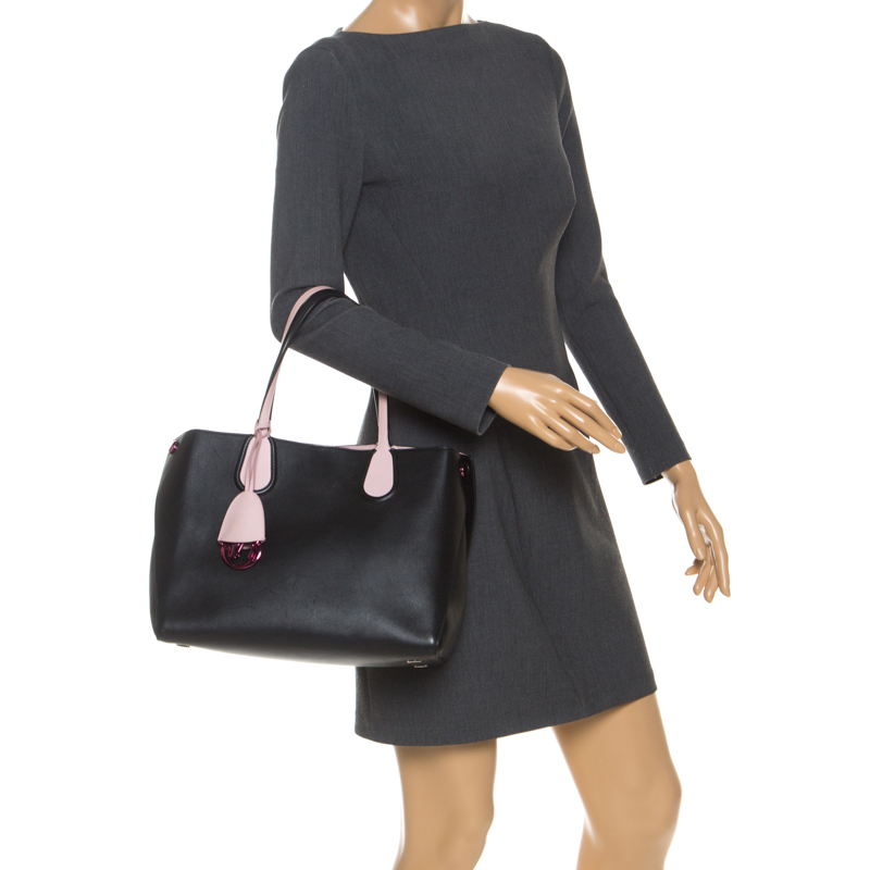 

Dior Black/Pink Leather  Dior Addict Shopping Tote