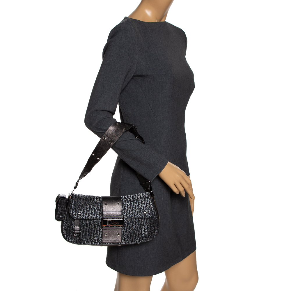 

Dior Metallic Grey/Black Canvas and Leather Street Chic Columbus Avenue Shoulder Bag