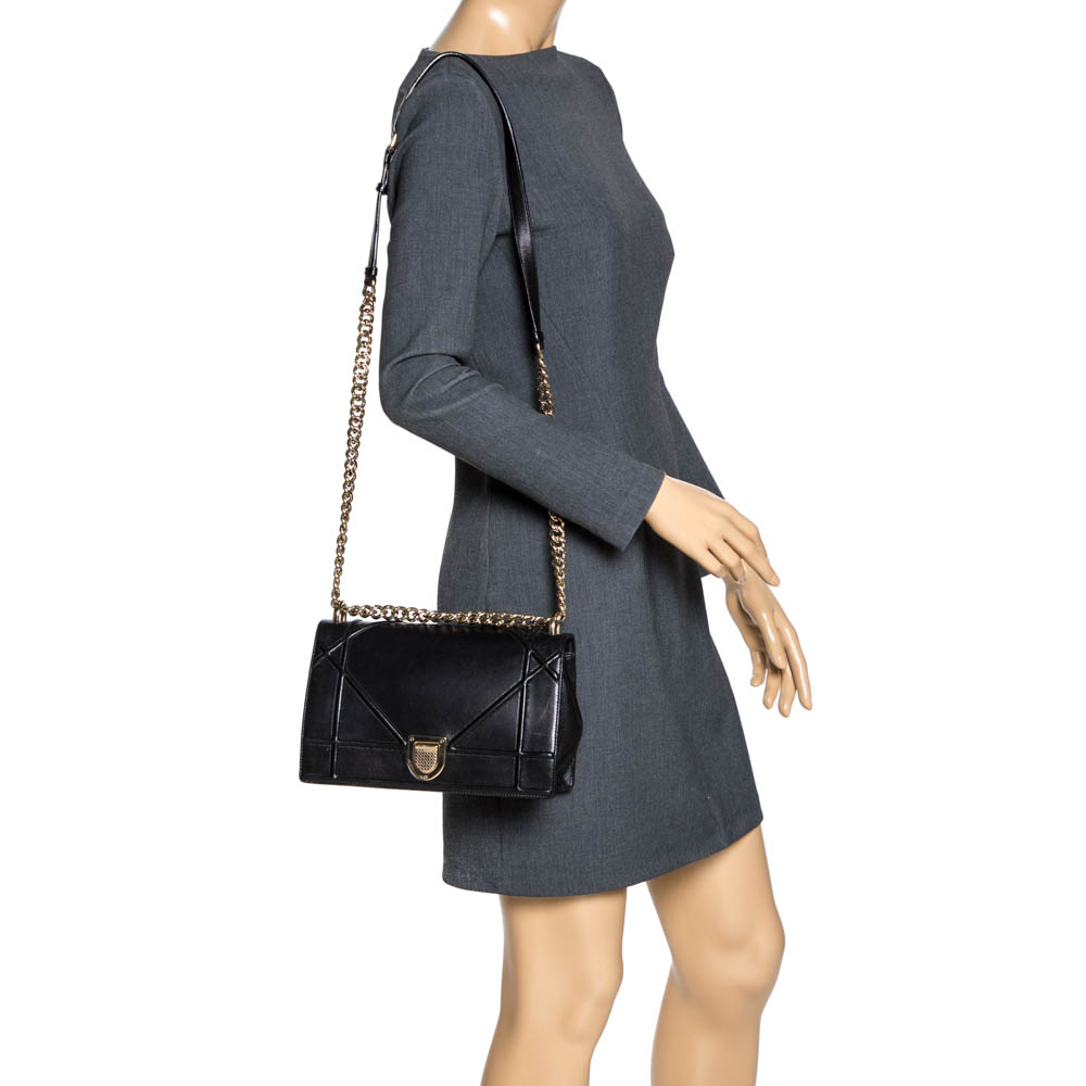 

Dior Black Leather Medium Diorama Flap Shoulder Bag