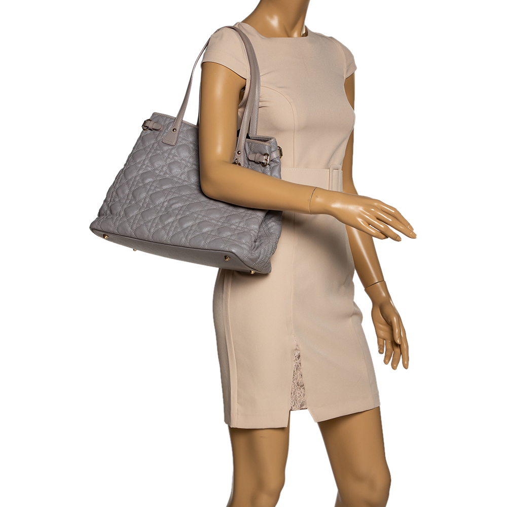 

Dior Light Lilac Cannage Coated Canvas Medium Panarea Tote, Purple