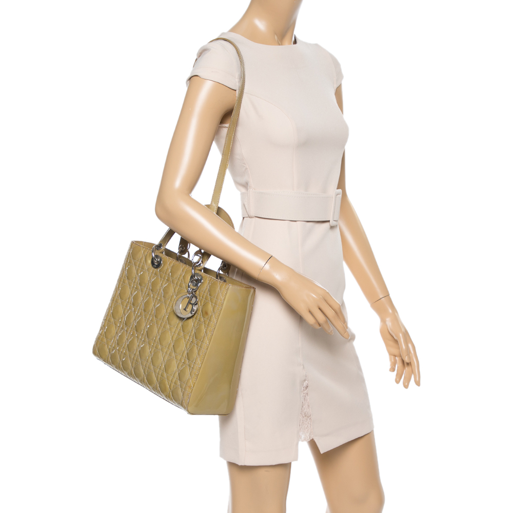 

Dior Medallion Yellow Cannage Patent Leather Large Lady Dior Tote