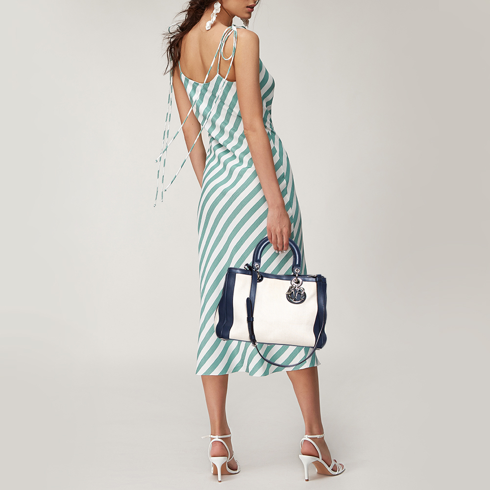 

Dior Navy Blue/White Canvas and Leather Medium Diorissimo Shopper Tote