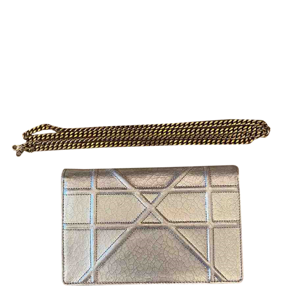 

Dior Silver Leather Diorama Shoulder Bag