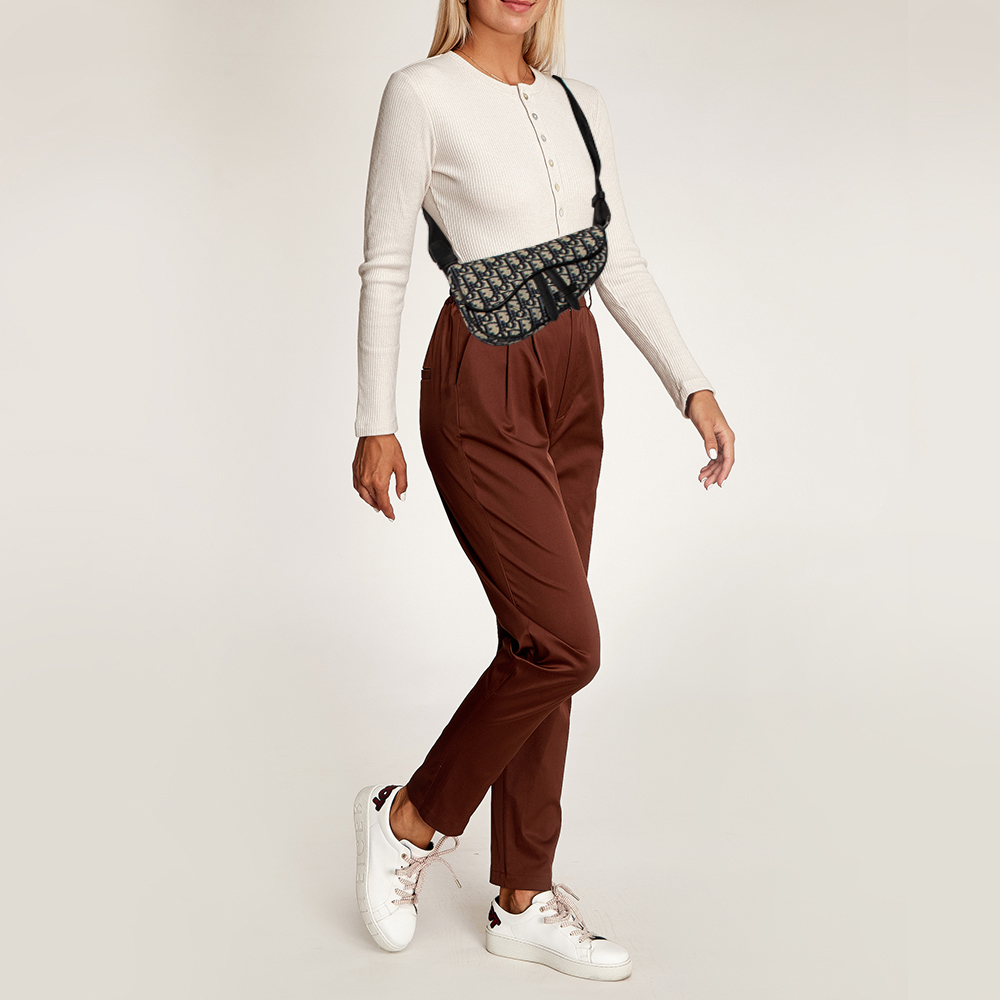 

Dior Navy Blue Oblique Canvas Mini Saddle Crossbody Bag