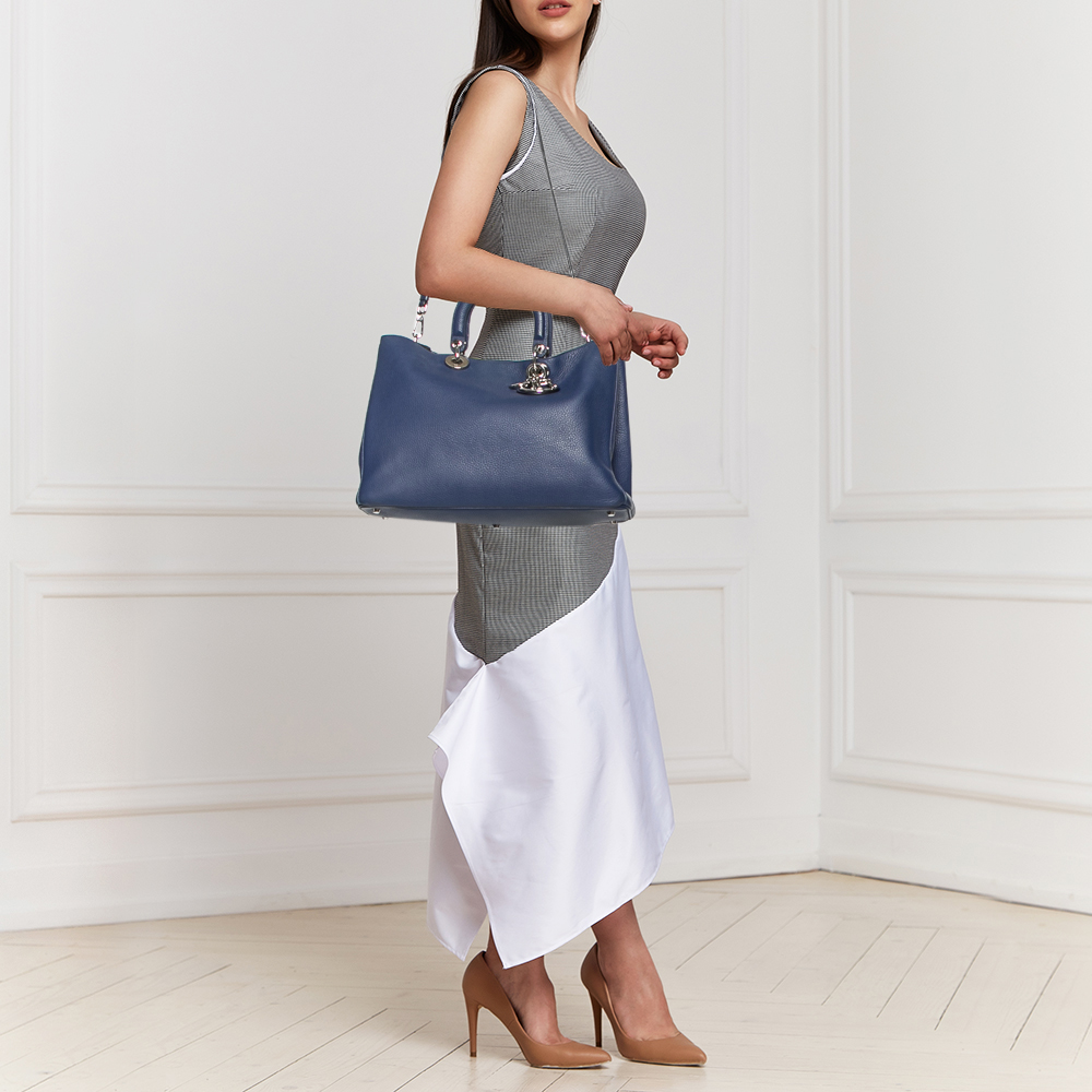

Dior Navy Blue Leather Large Diorissimo Shopper Tote