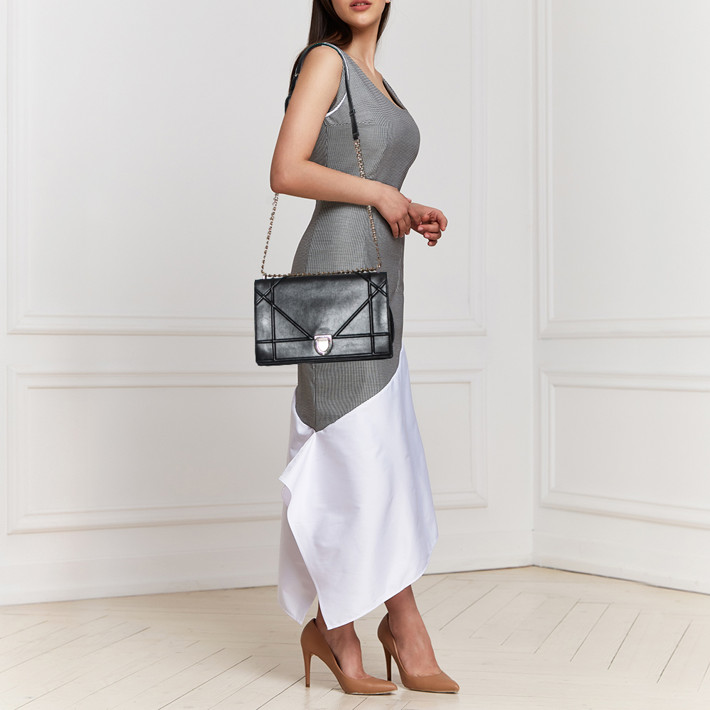 

Dior Black Leather Large Diorama Flap Shoulder Bag