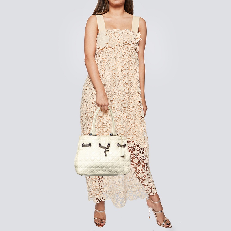 

Dior White Cannage Leather Chri Chri Tote