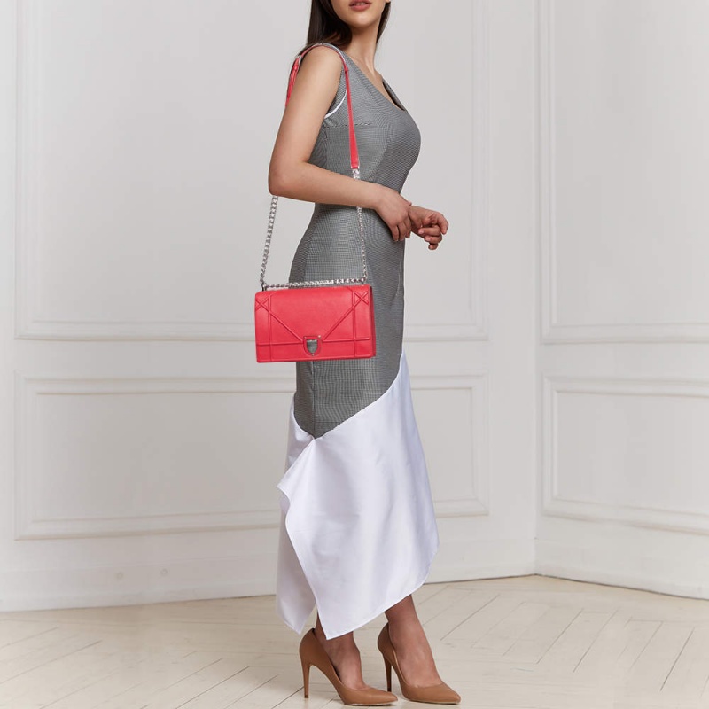 

Dior Red Leather Medium Diorama Flap Bag