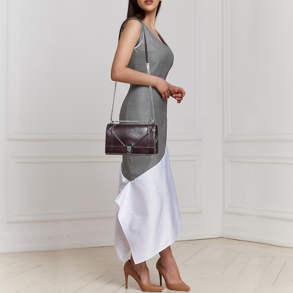 

Dior Burgundy Leather Medium Diorama Flap Shoulder Bag