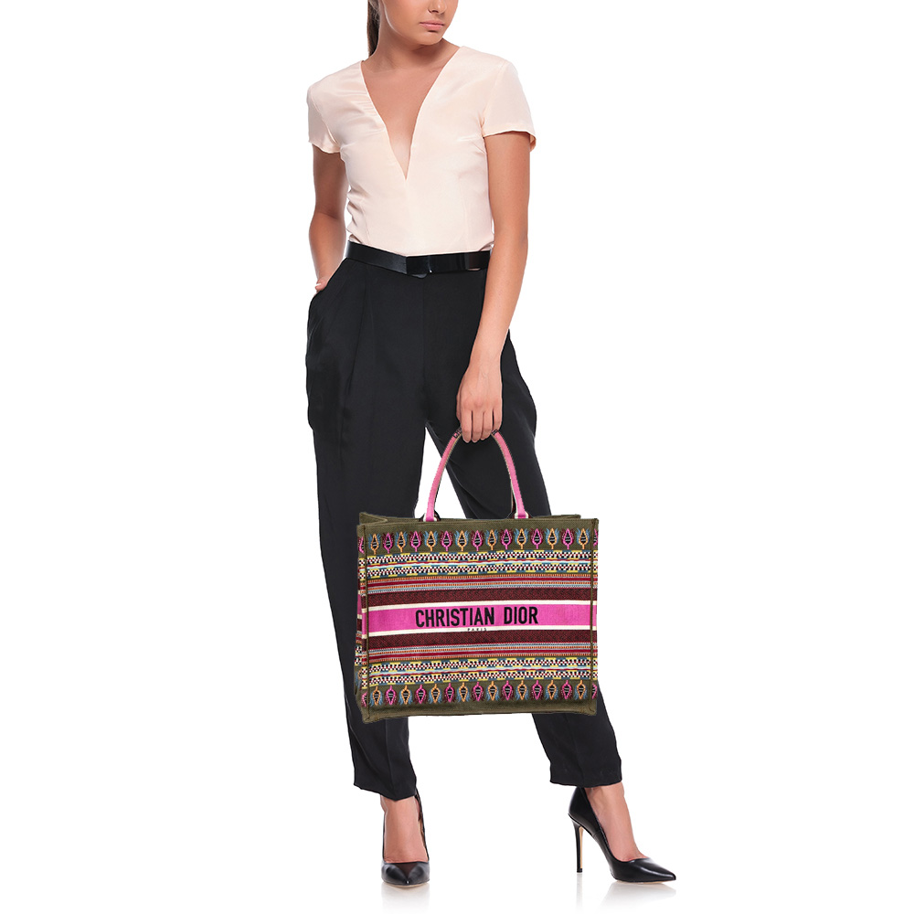 

Dior Multicolor Embroidered Canvas Large Book Tote